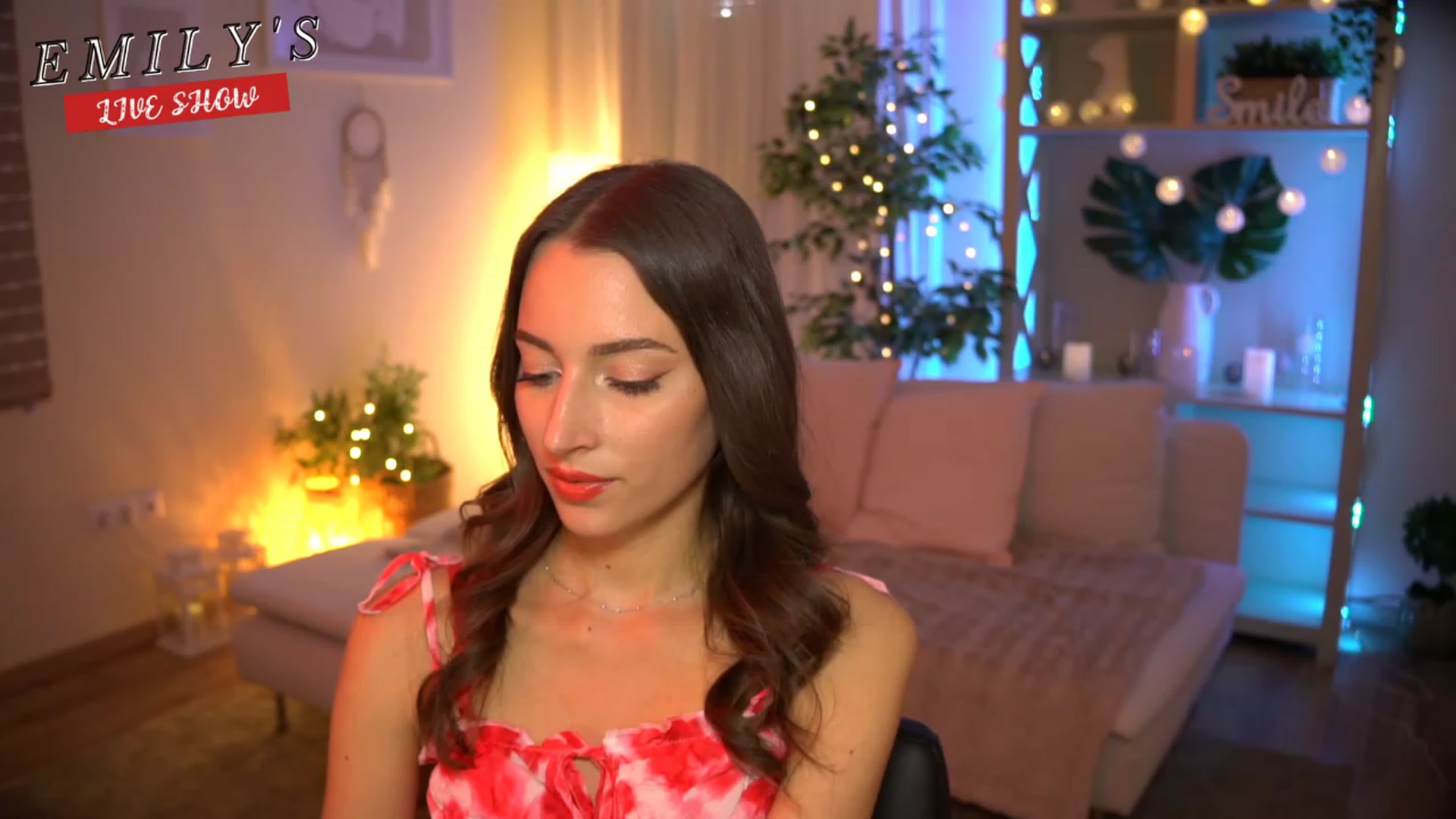 Gallery image thumbnail from Emily_grey69's myfreecams stream on, 07/26/2023, 15:49 image 8 of 20