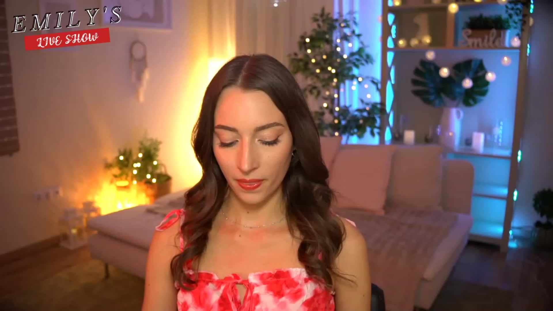 Gallery image thumbnail from Emily_grey69's myfreecams stream on, 07/26/2023, 15:49 image 5 of 20