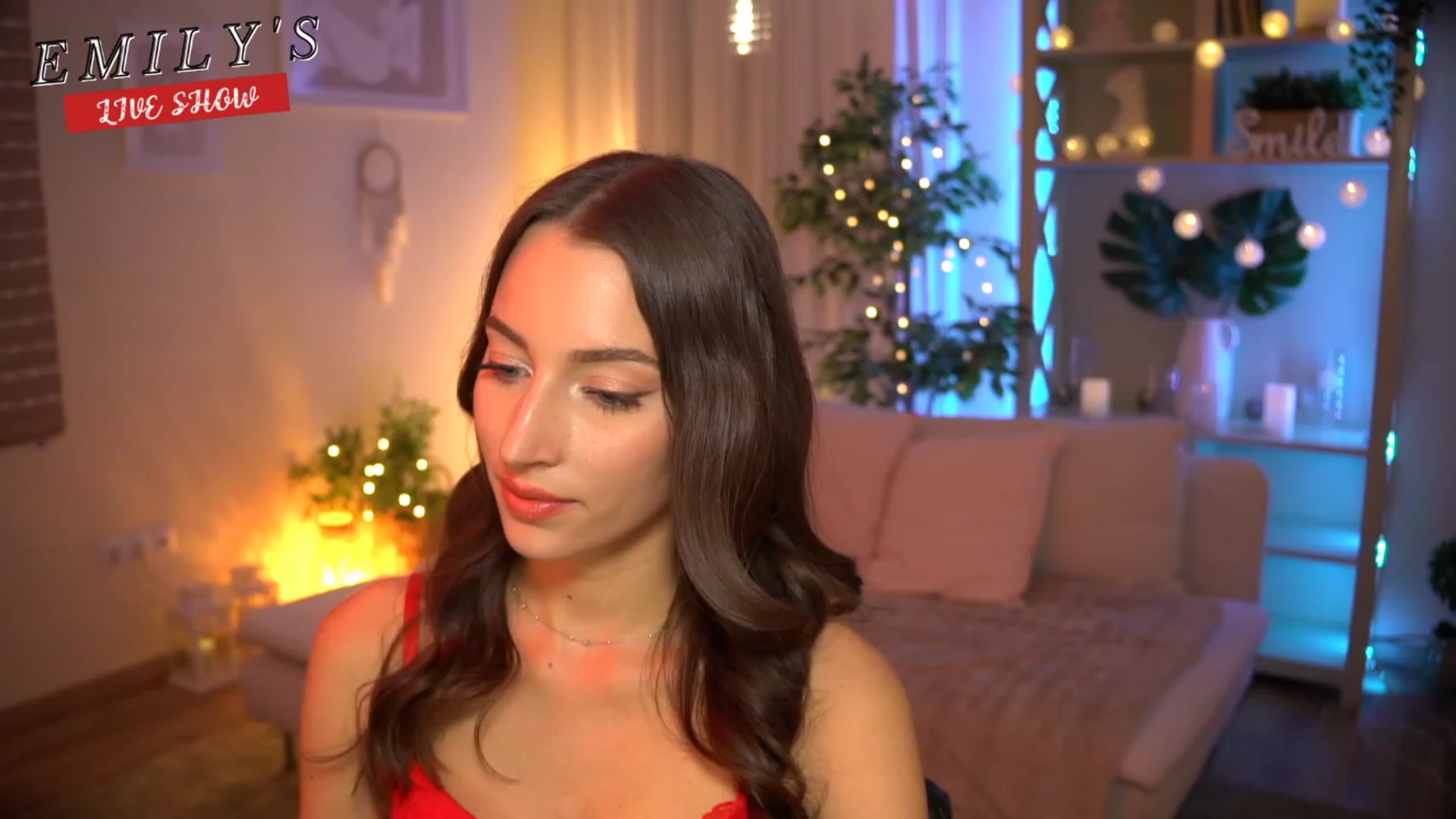 Gallery image thumbnail from Emily_grey69's myfreecams stream on, 07/26/2023, 17:47 image 6 of 20