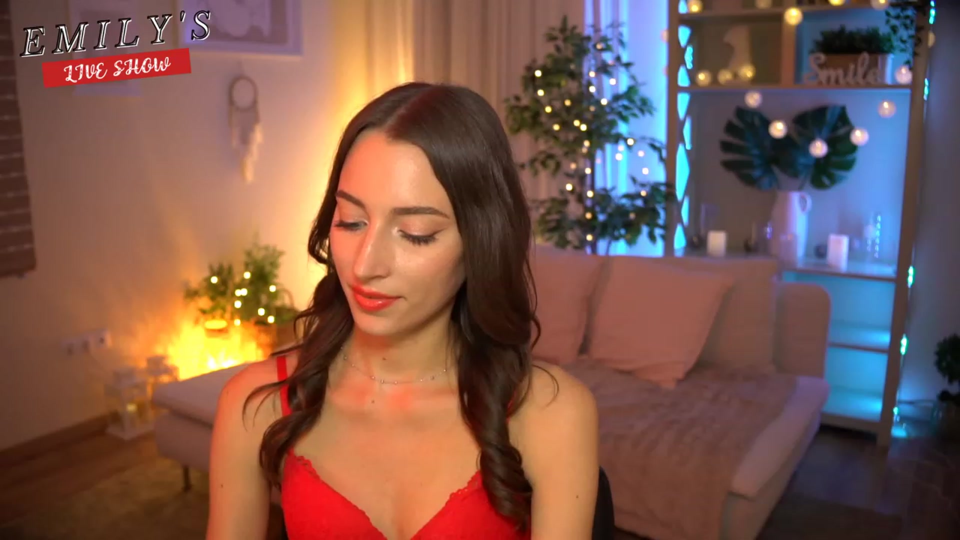 Gallery image thumbnail from Emily_grey69's myfreecams stream on, 07/26/2023, 20:04 image 3 of 20