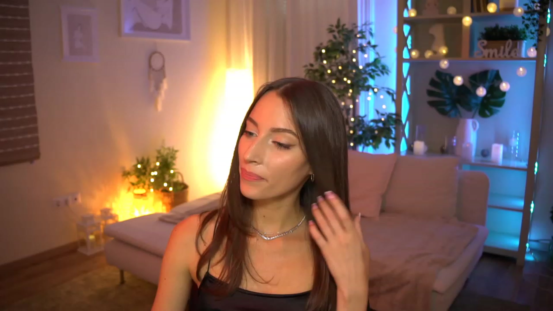 Gallery image thumbnail from Emily_grey69's myfreecams stream on, 07/27/2023, 16:56 image 17 of 20