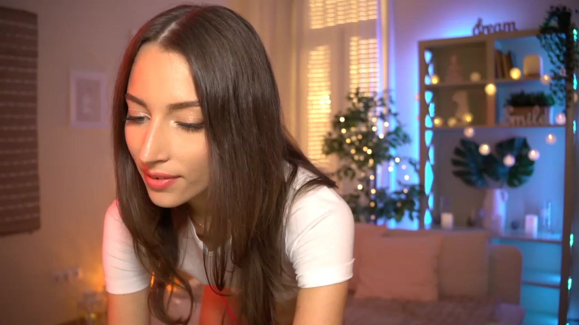 Gallery image thumbnail from Emily_grey69's myfreecams stream on, 07/30/2023, 17:58 image 6 of 20
