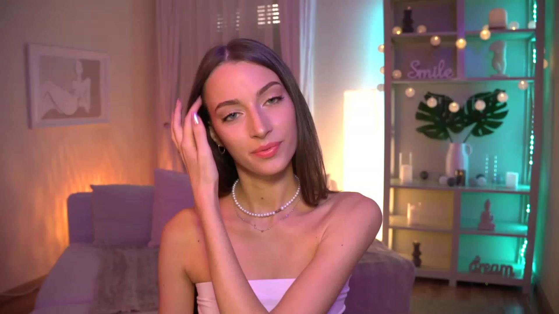 Gallery image thumbnail from Emily_grey69's myfreecams stream on, 08/31/2023, 16:47 image 1 of 20