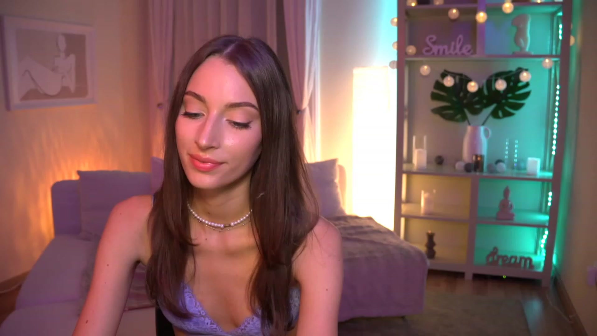 Gallery image thumbnail from Emily_grey69's myfreecams stream on, 08/31/2023, 18:47 image 20 of 20