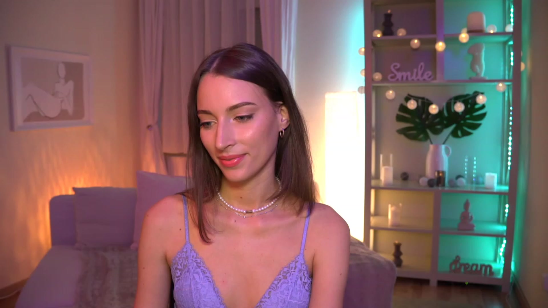 Gallery image thumbnail from Emily_grey69's myfreecams stream on, 08/31/2023, 18:47 image 1 of 20