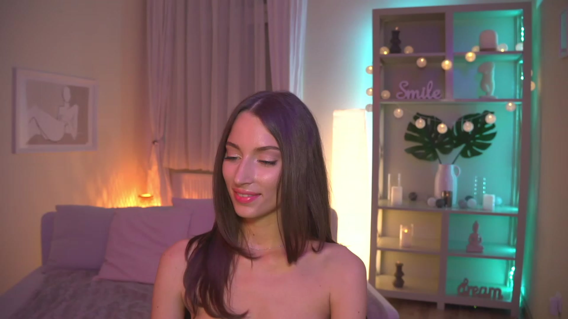 Gallery image thumbnail from Emily_grey69's myfreecams stream on, 09/05/2023, 18:07 image 17 of 20
