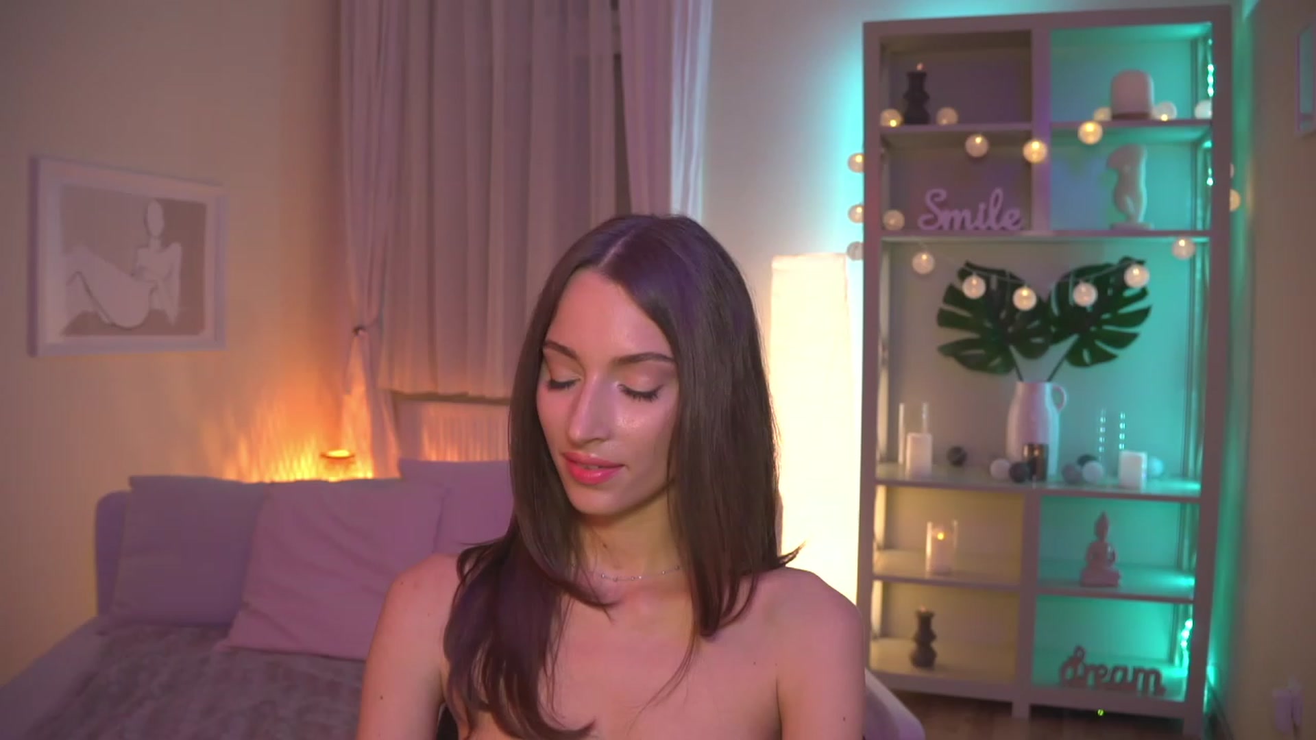 Gallery image thumbnail from Emily_grey69's myfreecams stream on, 09/05/2023, 18:07 image 20 of 20