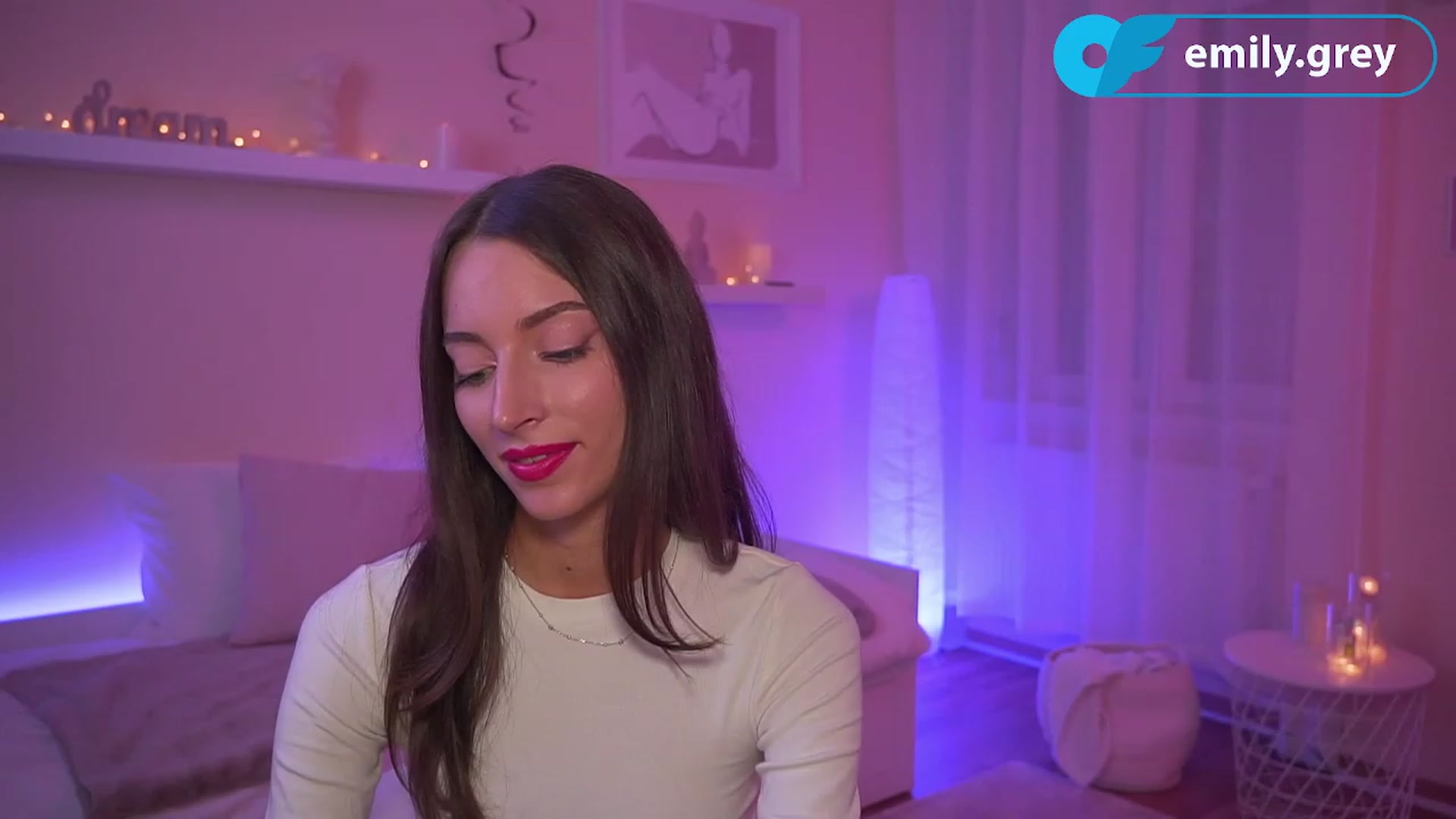 Gallery image thumbnail from Emily_grey69's myfreecams stream on, 11/02/2023, 19:17 image 7 of 20