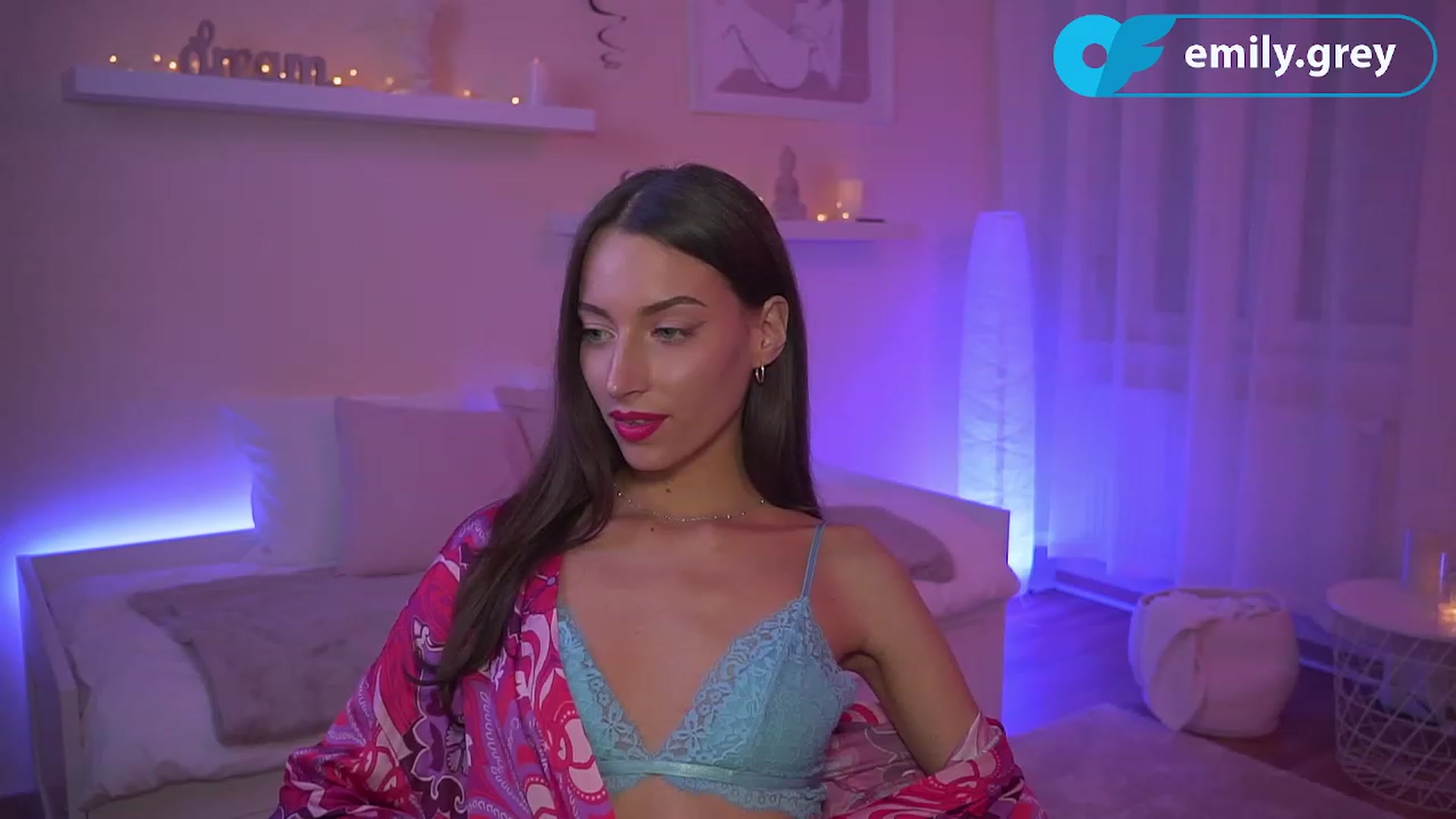 Gallery image thumbnail from Emily_grey69's myfreecams stream on, 11/02/2023, 21:42 image 14 of 20