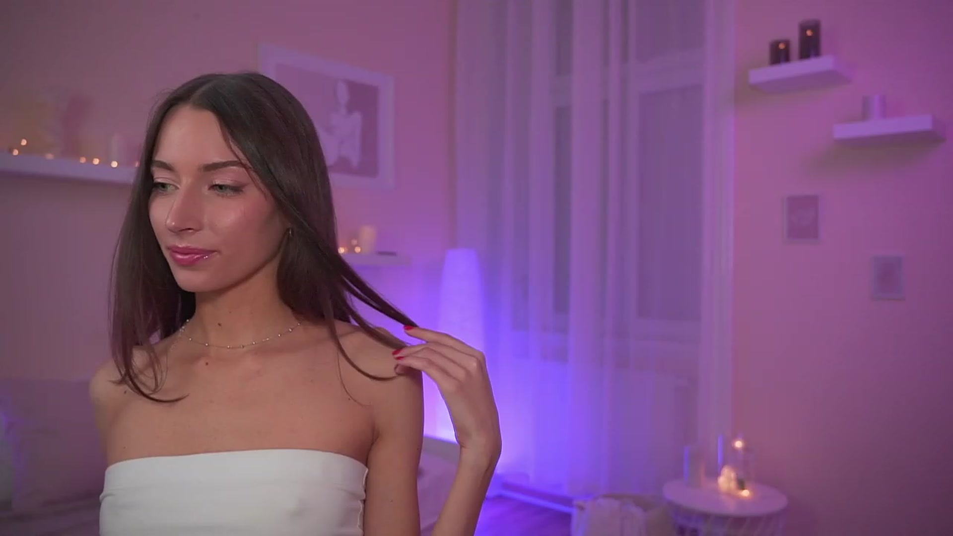 Gallery image thumbnail from Emily_grey69's myfreecams stream on, 11/13/2023, 18:04 image 15 of 20