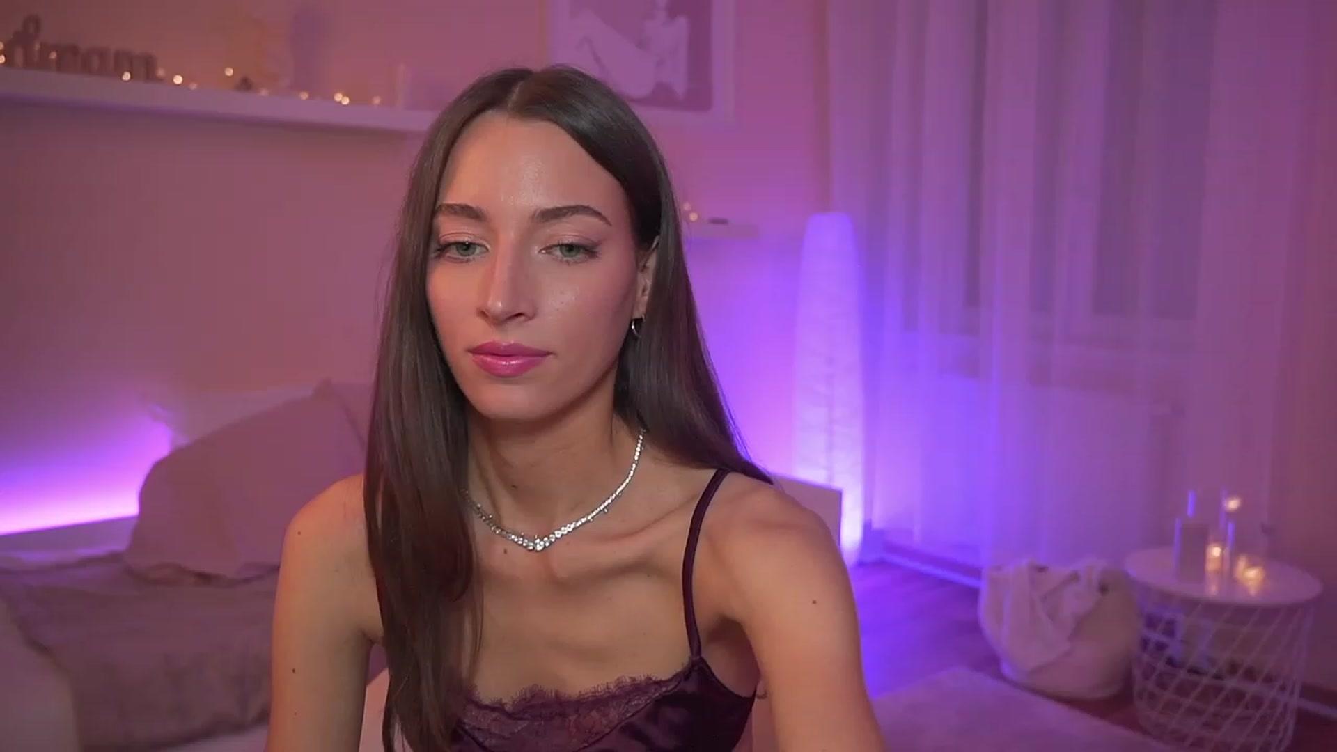 Gallery image thumbnail from Emily_grey69's myfreecams stream on, 11/19/2023, 20:42 image 9 of 20