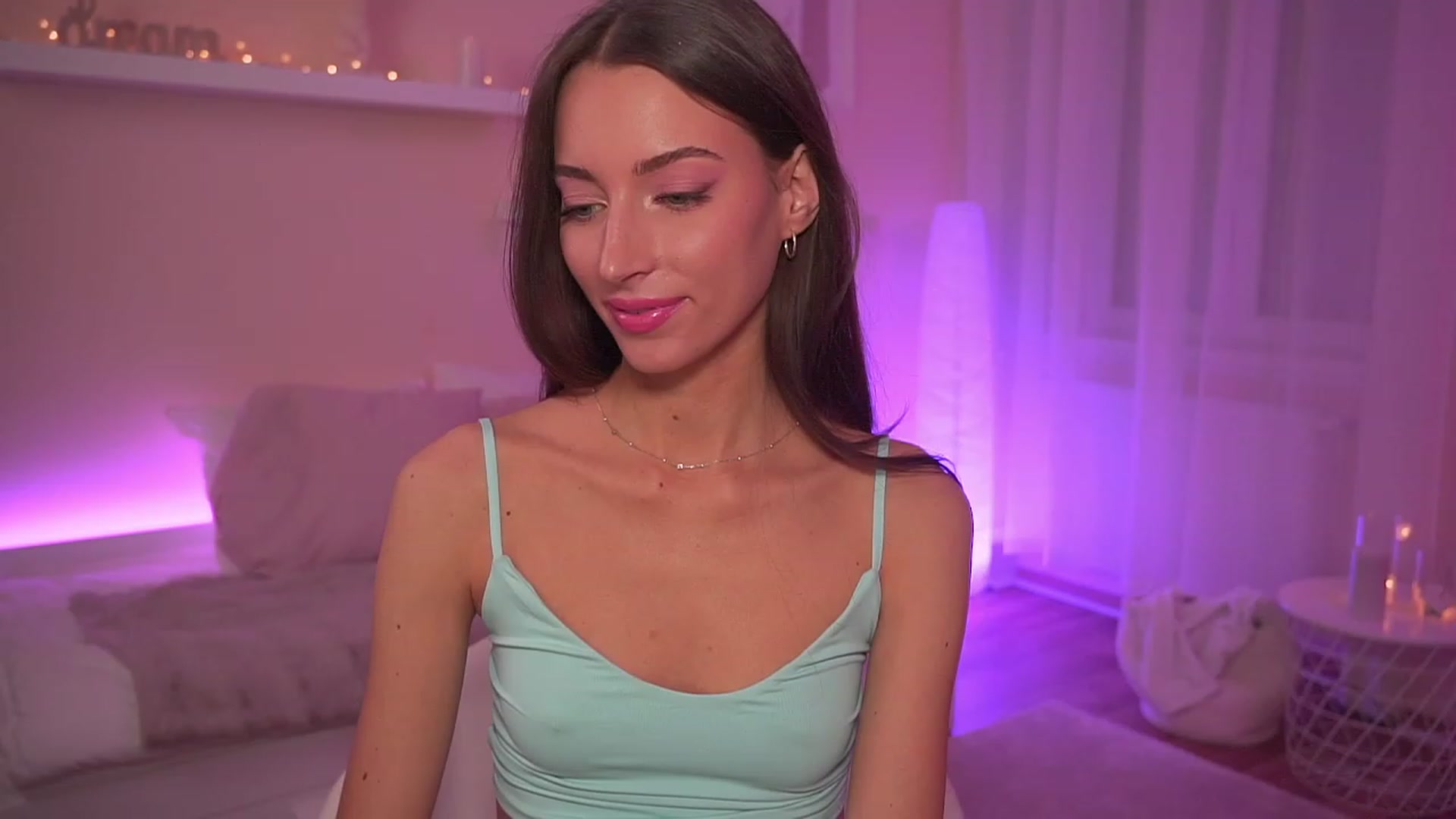 Gallery image thumbnail from Emily_grey69's myfreecams stream on, 11/24/2023, 17:55 image 10 of 20