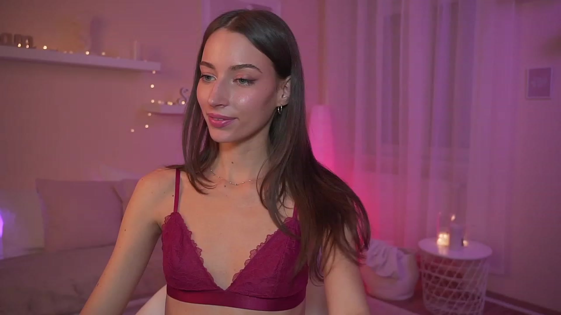 Gallery image thumbnail from Emily_grey69's myfreecams stream on, 12/12/2023, 19:35 image 20 of 20