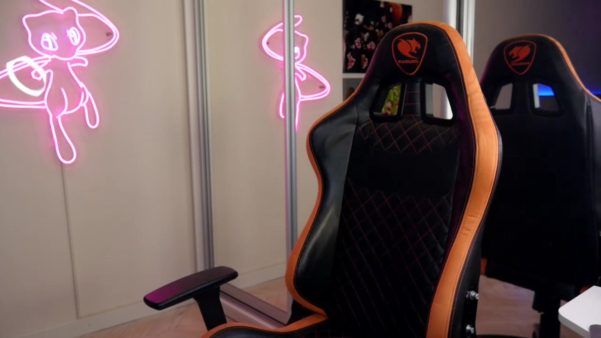 Gallery image thumbnail from Emily_hillll's myfreecams stream on, 11/15/2022, 23:01 image 3 of 20