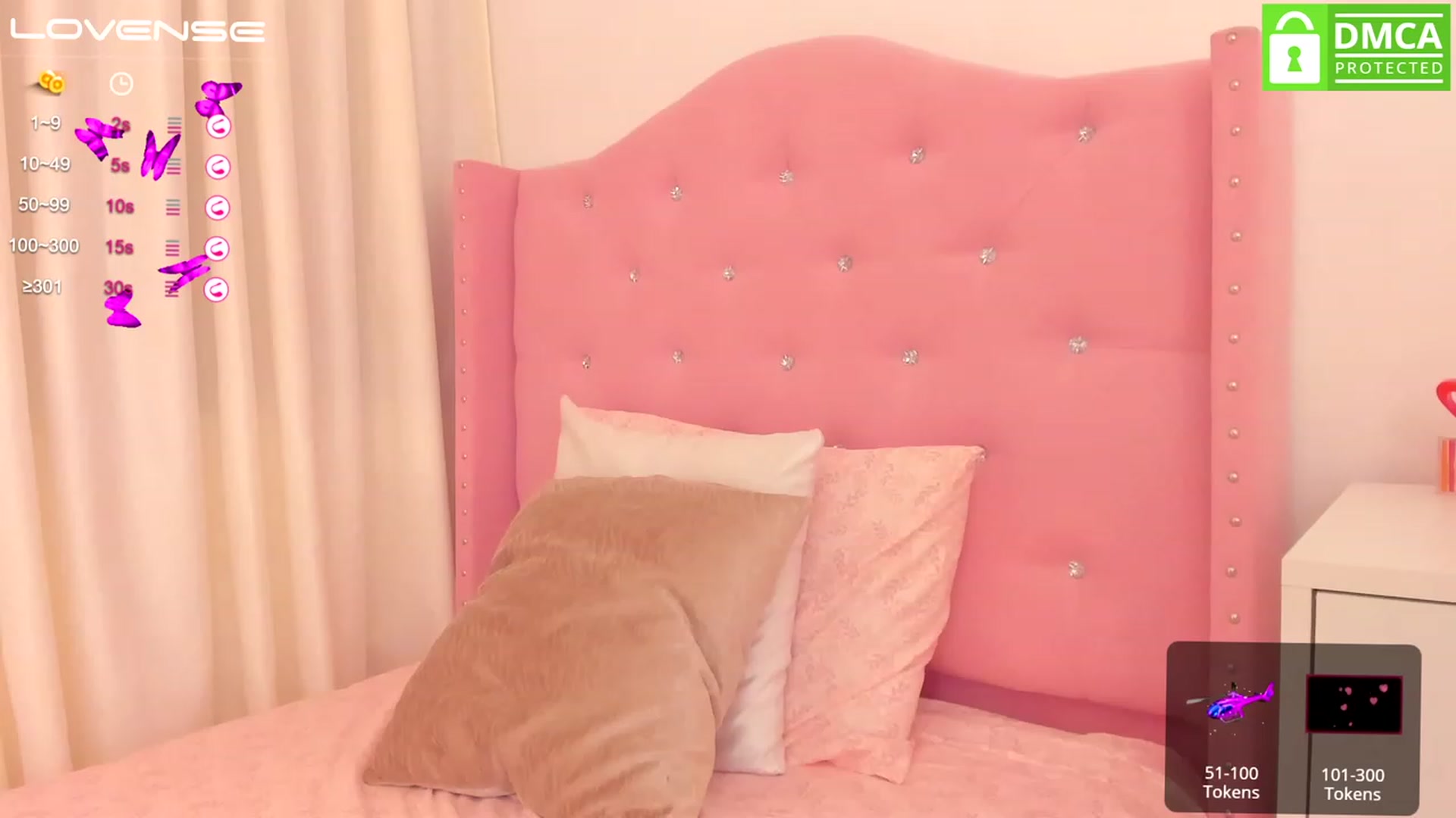 Gallery image thumbnail from Emily_kim's myfreecams stream on, 03/21/2023, 10:27 image 1 of 20