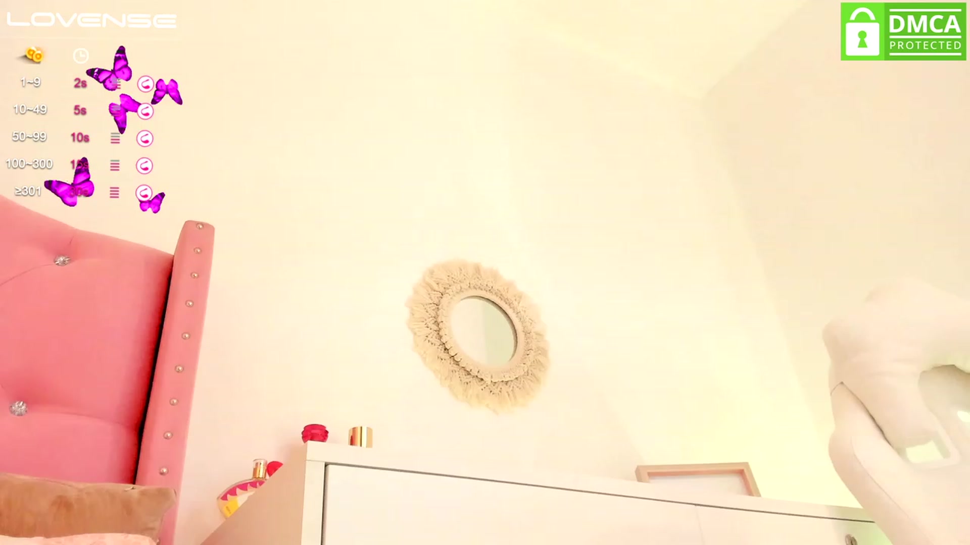Gallery image thumbnail from Emily_kim's myfreecams stream on, 03/28/2023, 22:16 image 17 of 20