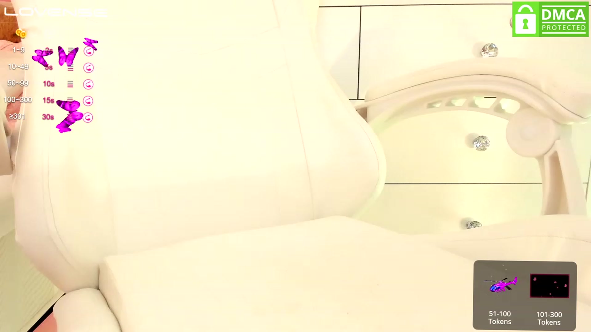 Gallery image thumbnail from Emily_kim's myfreecams stream on, 03/29/2023, 24:33 image 19 of 20