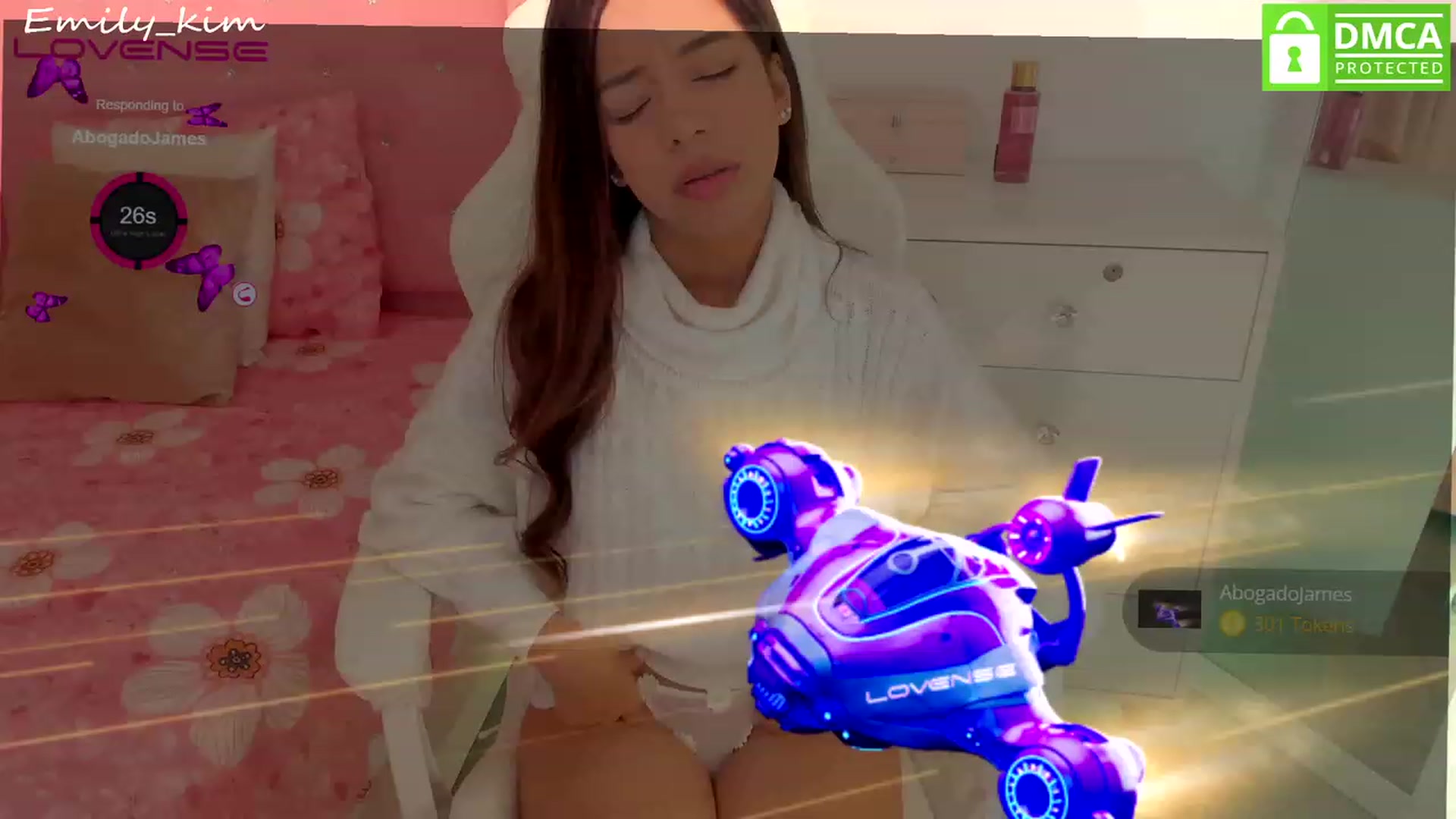 Gallery image thumbnail from Emily_kim's myfreecams stream on, 04/19/2023, 10:12 image 3 of 20
