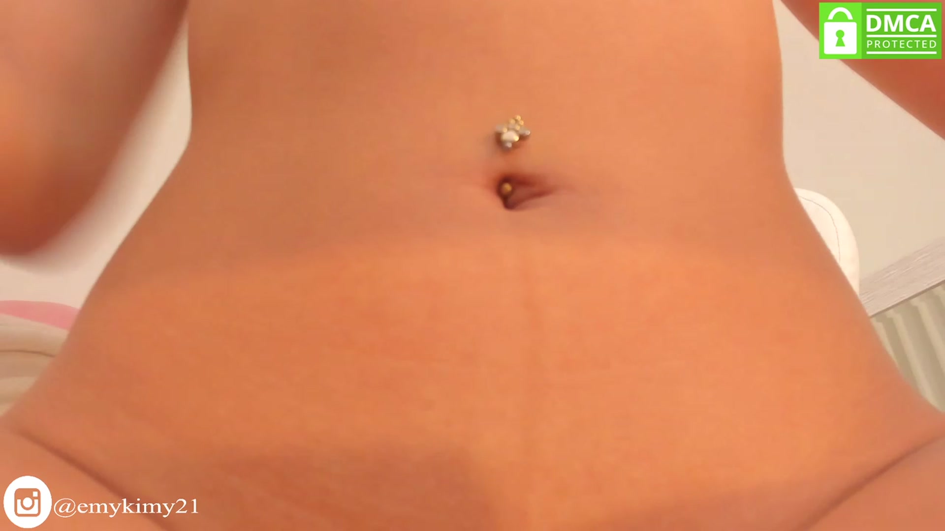 Gallery image thumbnail from Emily_kim's myfreecams stream on, 06/04/2023, 01:18 image 15 of 20