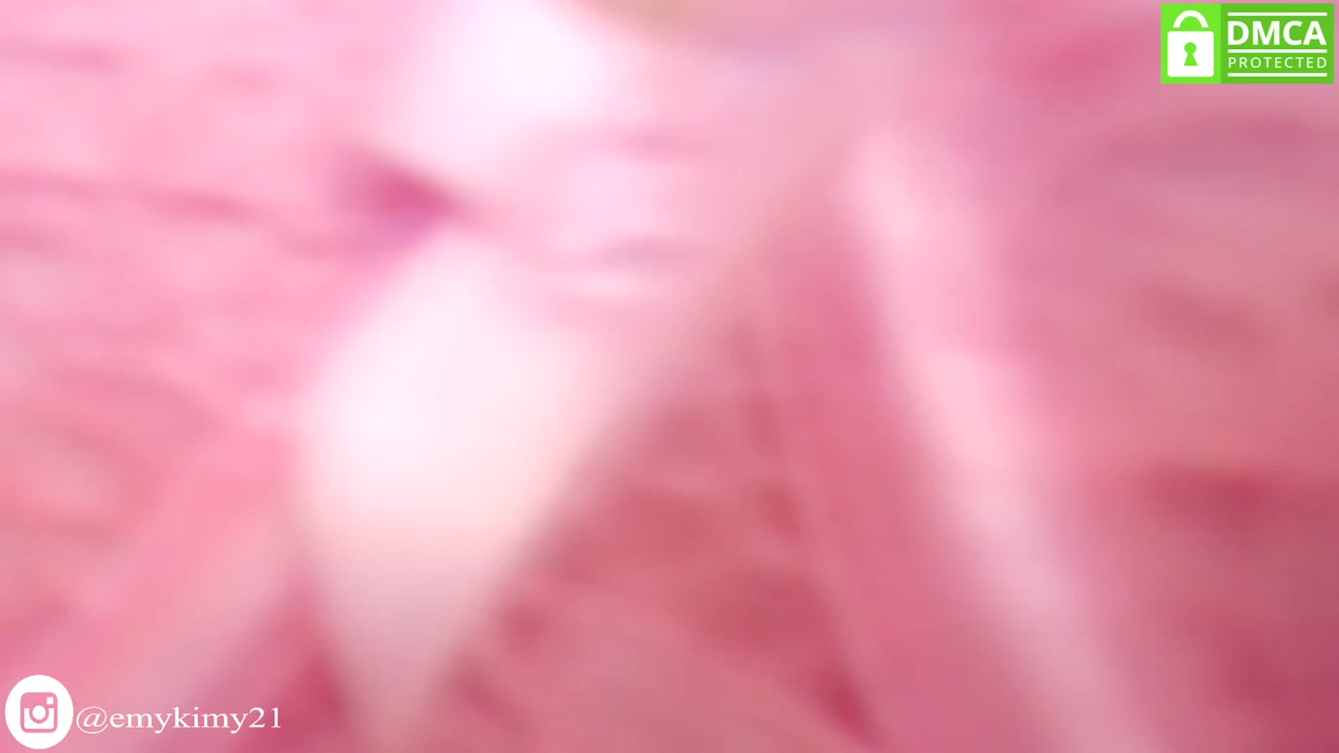 Gallery image thumbnail from Emily_kim's myfreecams stream on, 06/25/2023, 09:53 image 3 of 20
