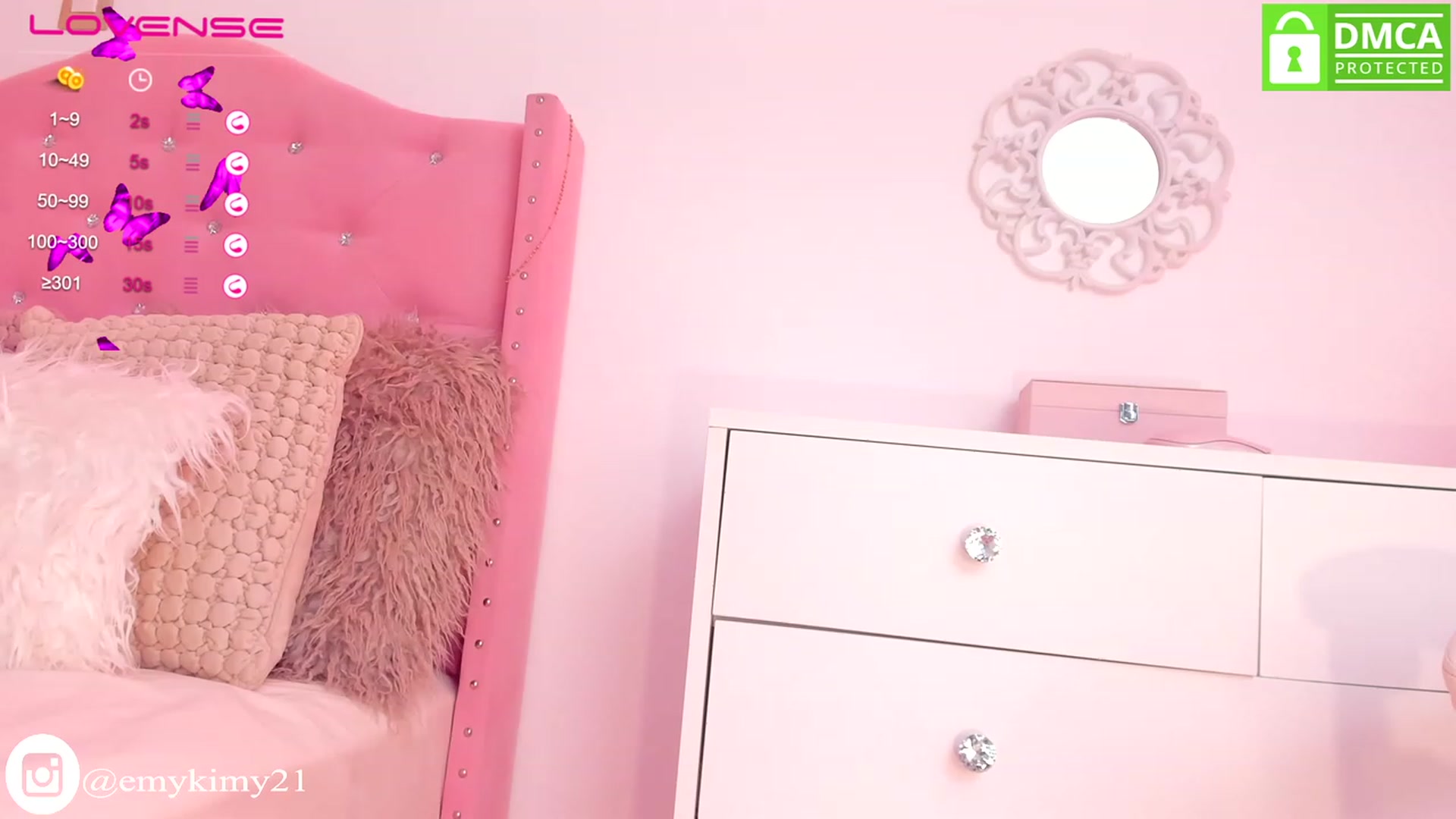 Gallery image thumbnail from Emily_kim's myfreecams stream on, 07/26/2023, 07:14 image 3 of 20