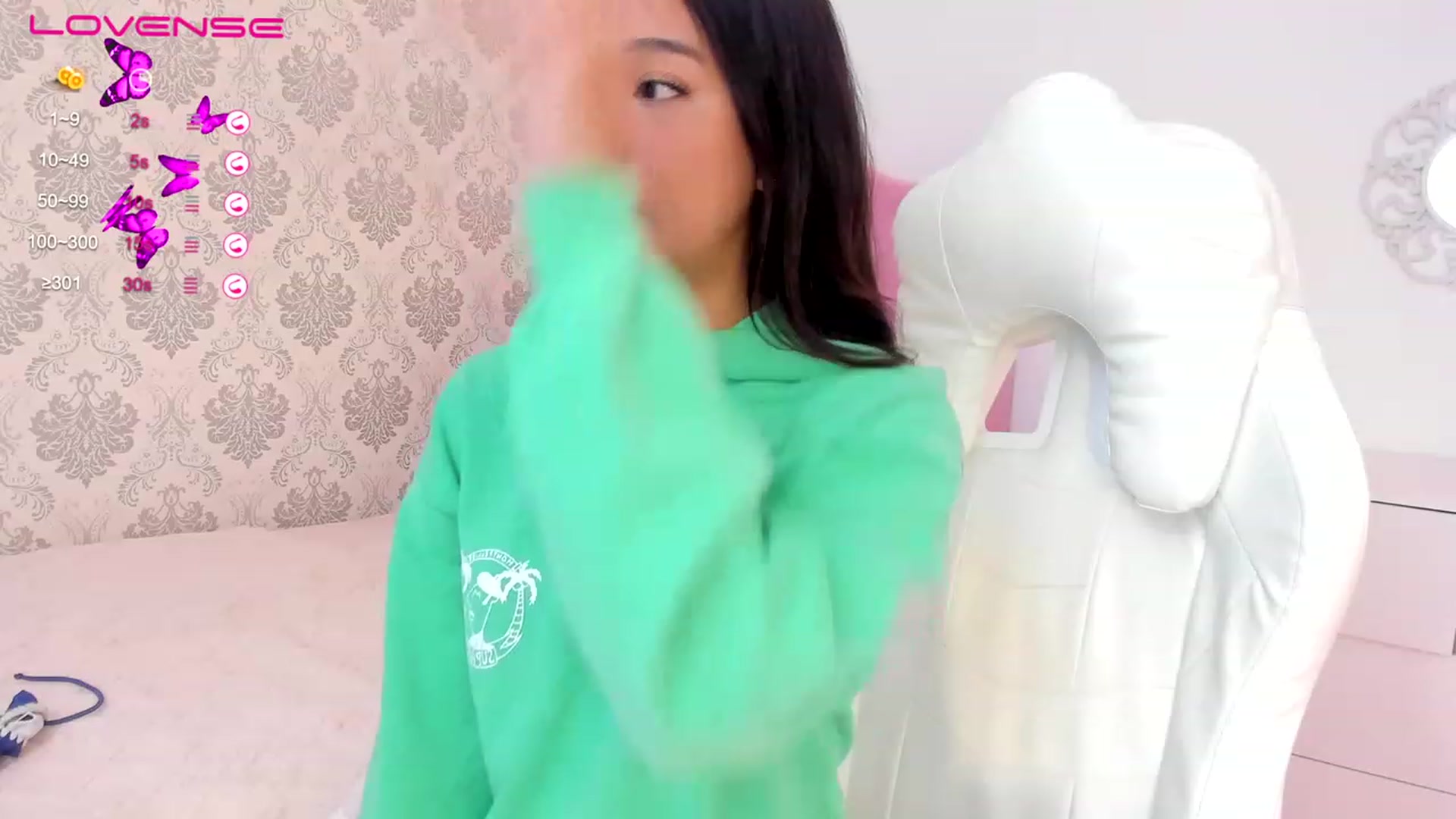 Gallery image thumbnail from Emily_kim's myfreecams stream on, 08/16/2023, 06:35 image 10 of 20