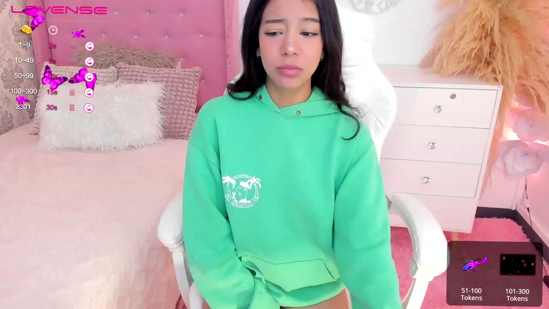 Gallery image thumbnail from Emily_kim's myfreecams stream on, 08/16/2023, 06:35 image 20 of 20