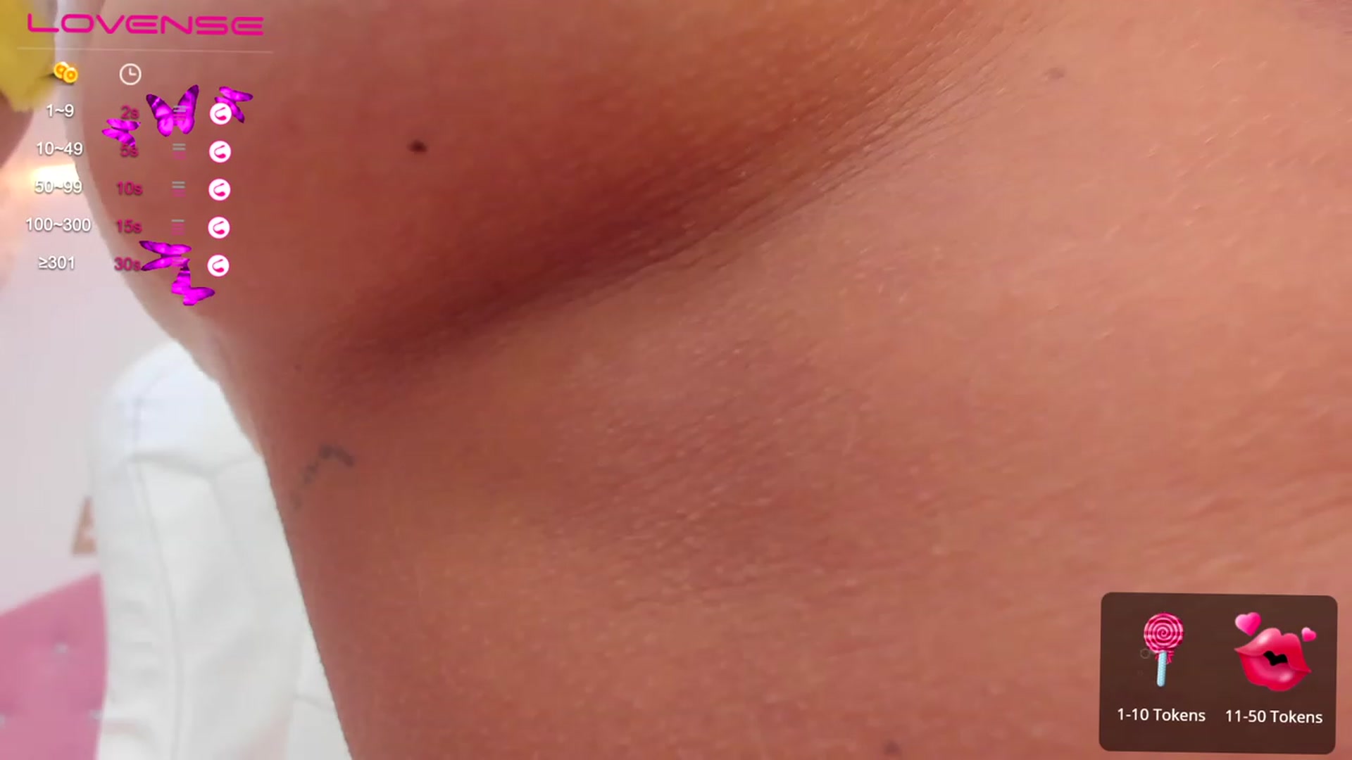 Gallery image thumbnail from Emily_kim's myfreecams stream on, 08/16/2023, 07:47 image 13 of 20