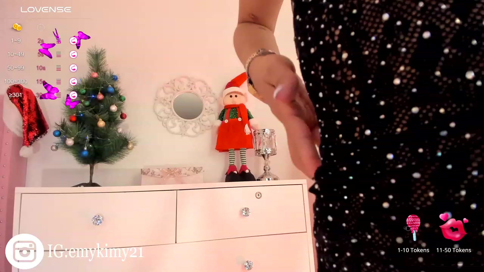 Gallery image thumbnail from Emily_kim's myfreecams stream on, 12/15/2023, 05:33 image 7 of 20