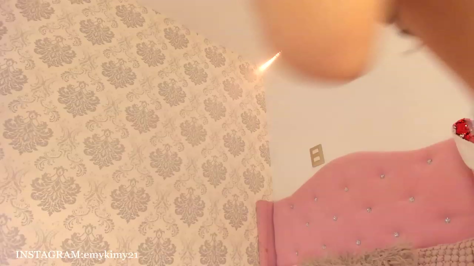 Gallery image thumbnail from Emily_kim's myfreecams stream on, 12/30/2023, 04:59 image 2 of 20