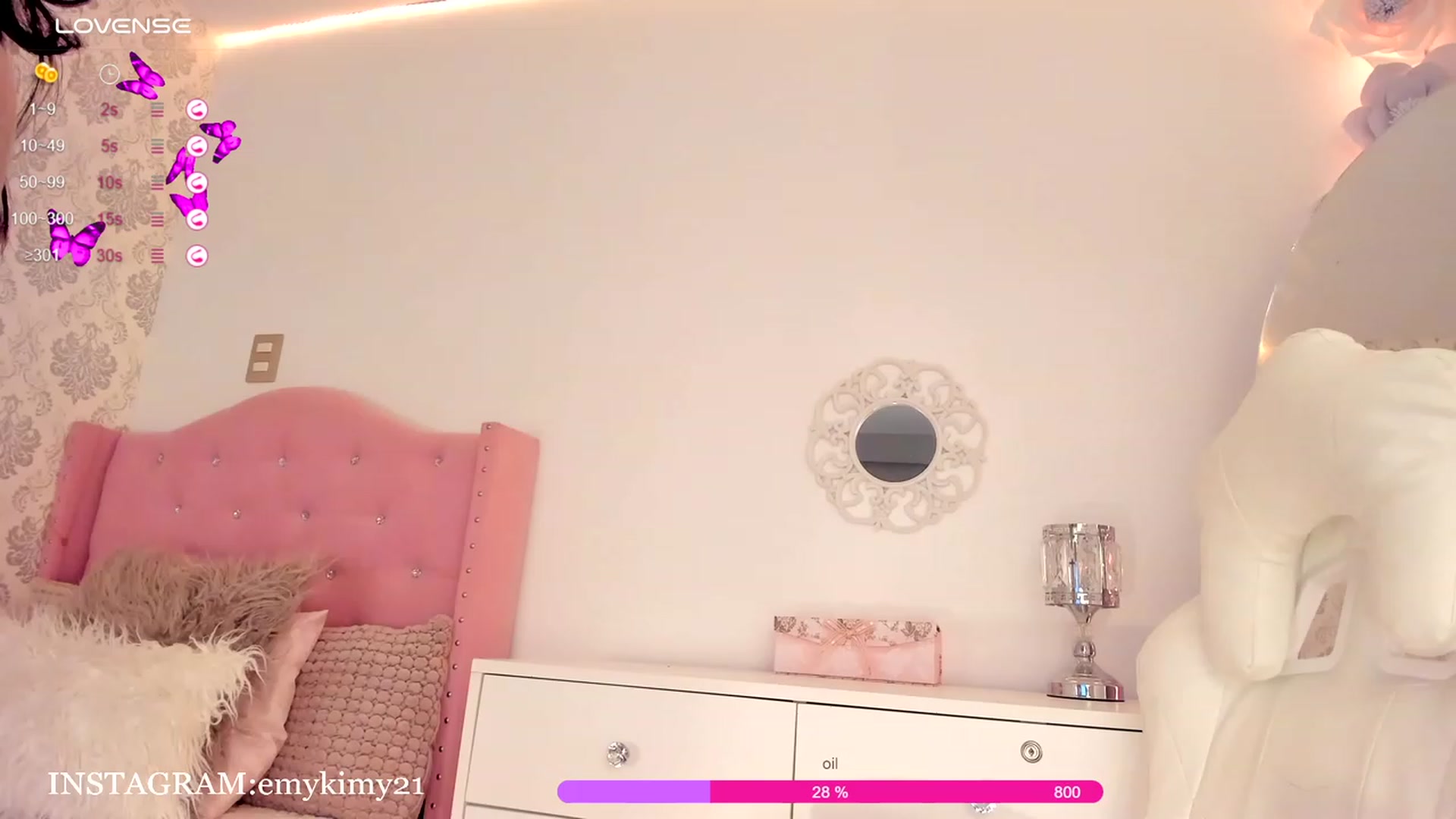 Gallery image thumbnail from Emily_kim's myfreecams stream on, 01/06/2024, 05:07 image 15 of 20