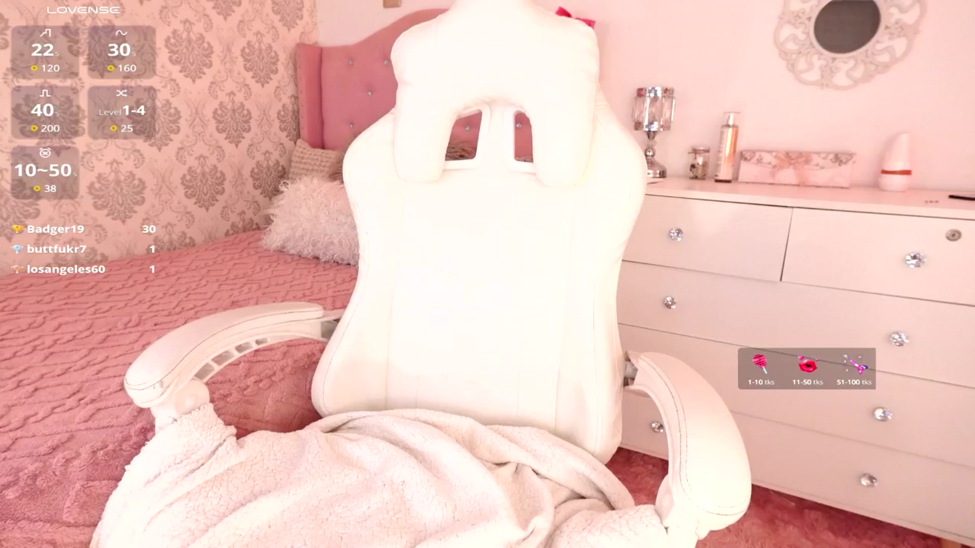 Gallery image thumbnail from Emily_kim's myfreecams stream on, 10/07/2024, 24:22 image 20 of 20