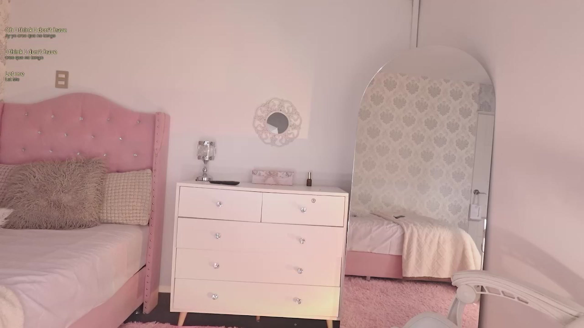 Gallery image thumbnail from Emily_kim's myfreecams stream on, 08/05/2025, 02:45 image 20 of 20