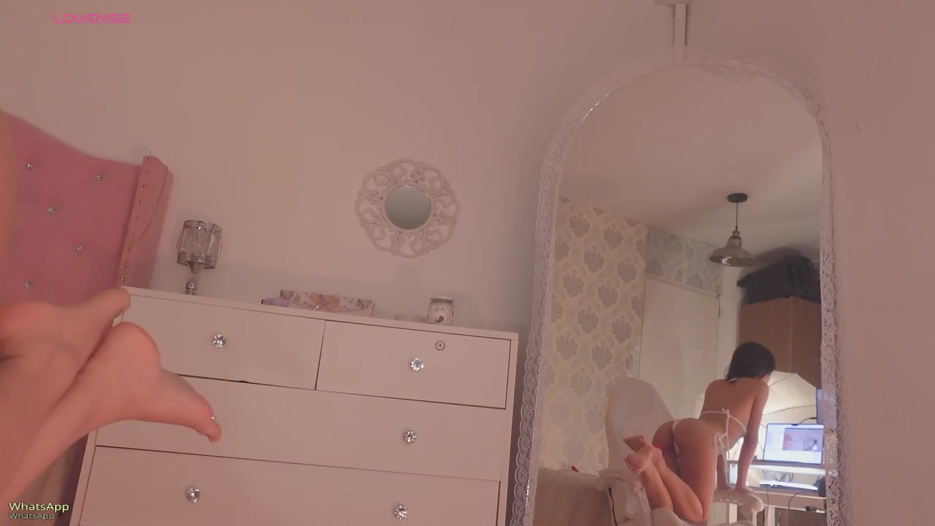Gallery image thumbnail from Emily_kim's myfreecams stream on, 09/27/2025, 04:13 image 8 of 20