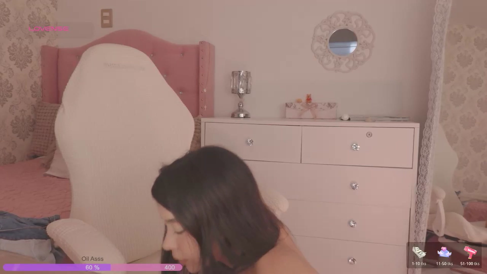 Gallery image thumbnail from Emily_kim's myfreecams stream on, 11/25/2025, 23:17 image 6 of 20