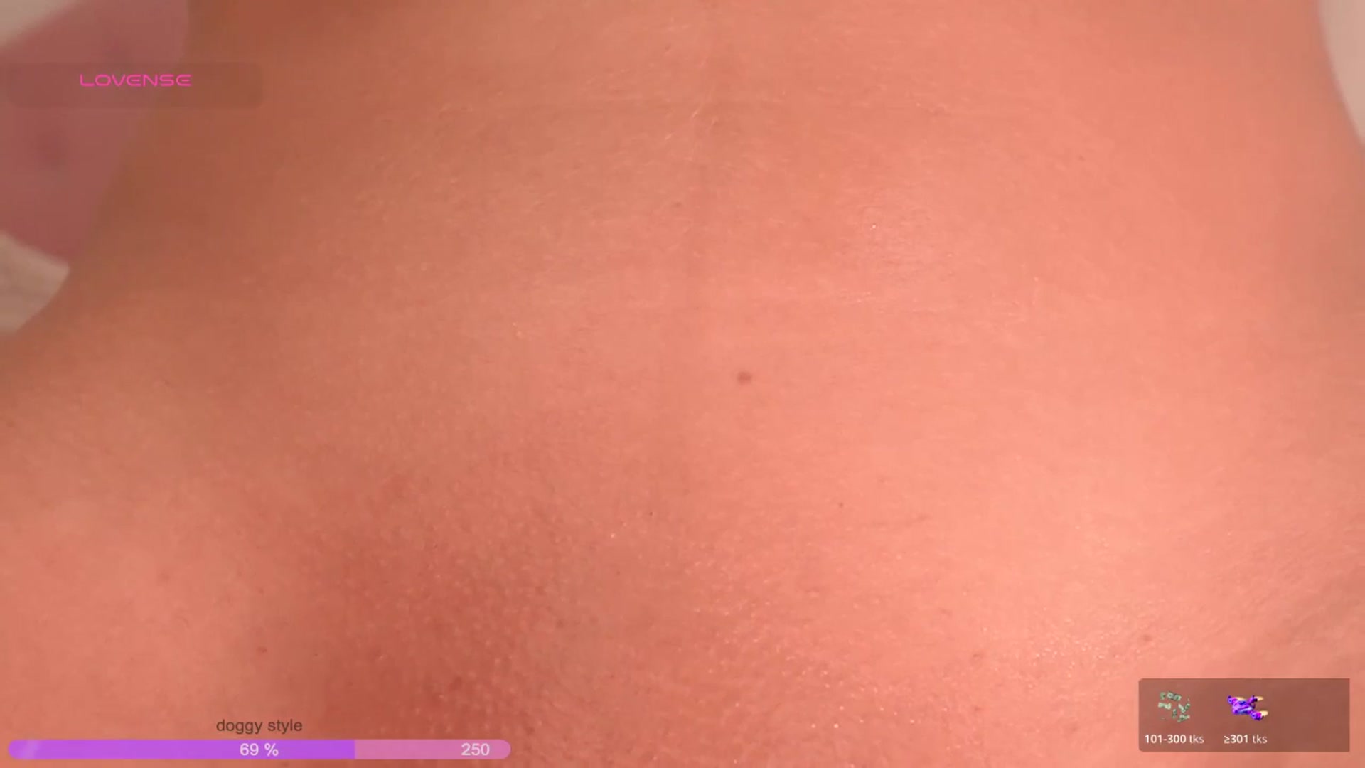 Gallery image thumbnail from Emily_kim's myfreecams stream on, 12/31/2025, 02:43 image 20 of 20