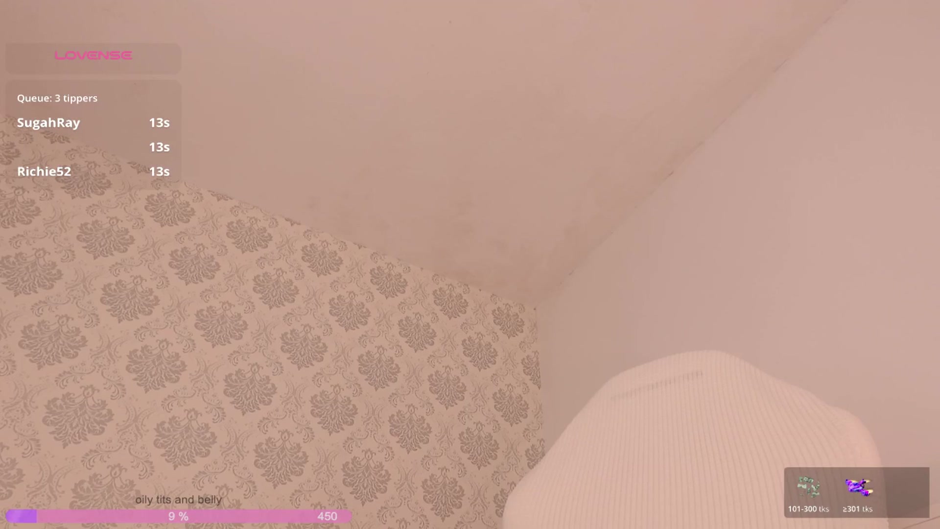 Gallery image thumbnail from Emily_kim's myfreecams stream on, 01/04/2026, 02:49 image 15 of 20