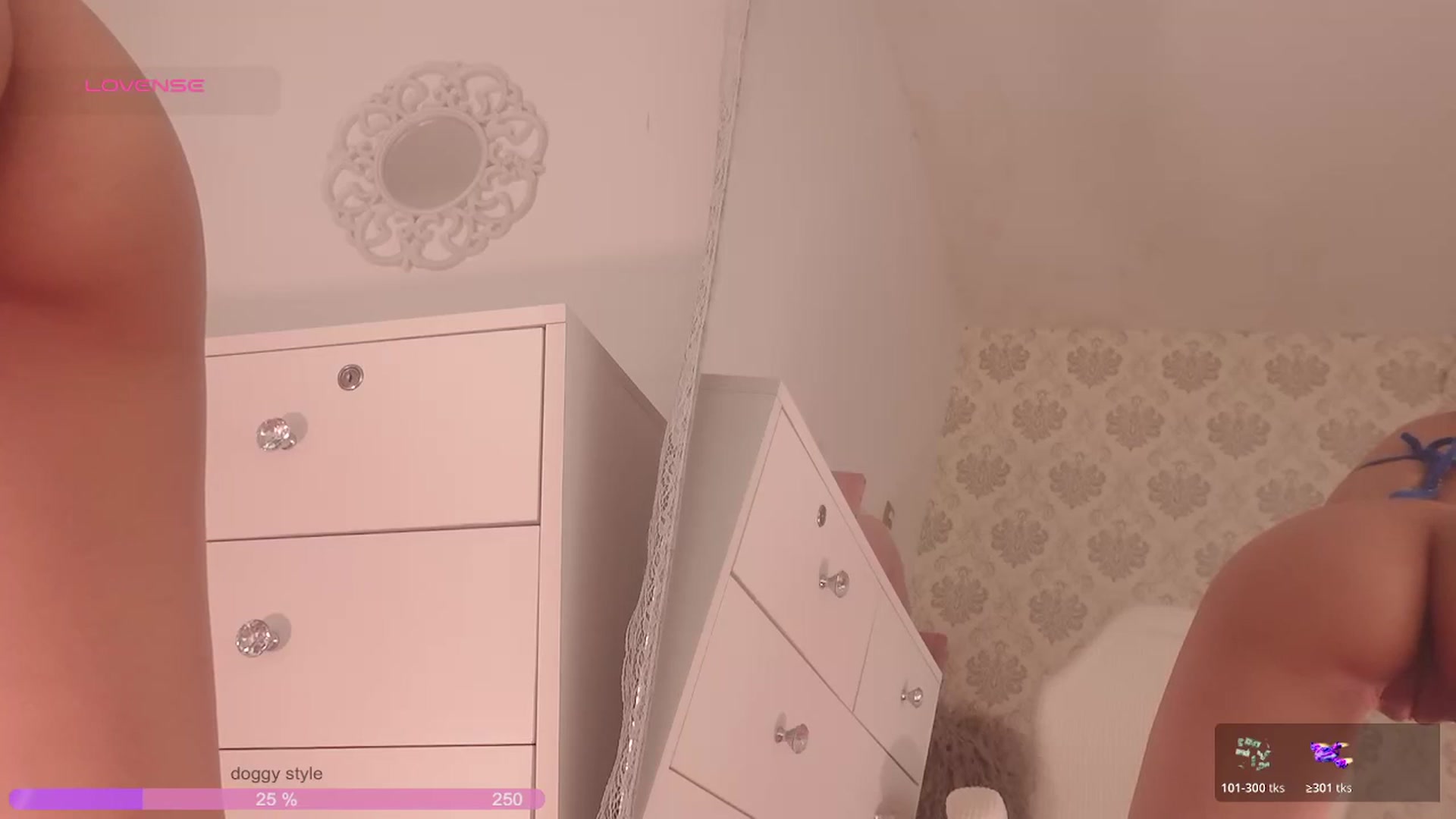 Gallery image thumbnail from Emily_kim's myfreecams stream on, 01/09/2026, 05:52 image 15 of 20