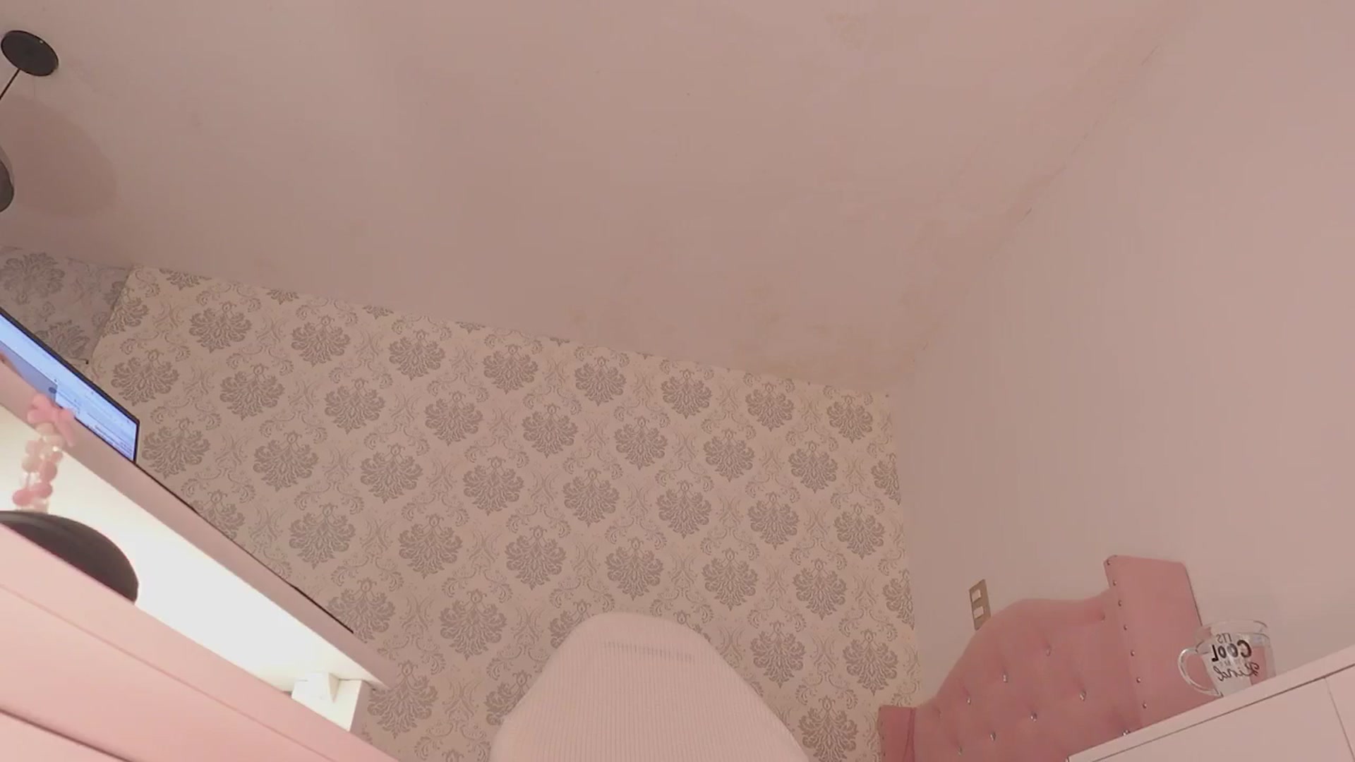 Gallery image thumbnail from Emily_kim's myfreecams stream on, 02/05/2026, 02:34 image 19 of 20
