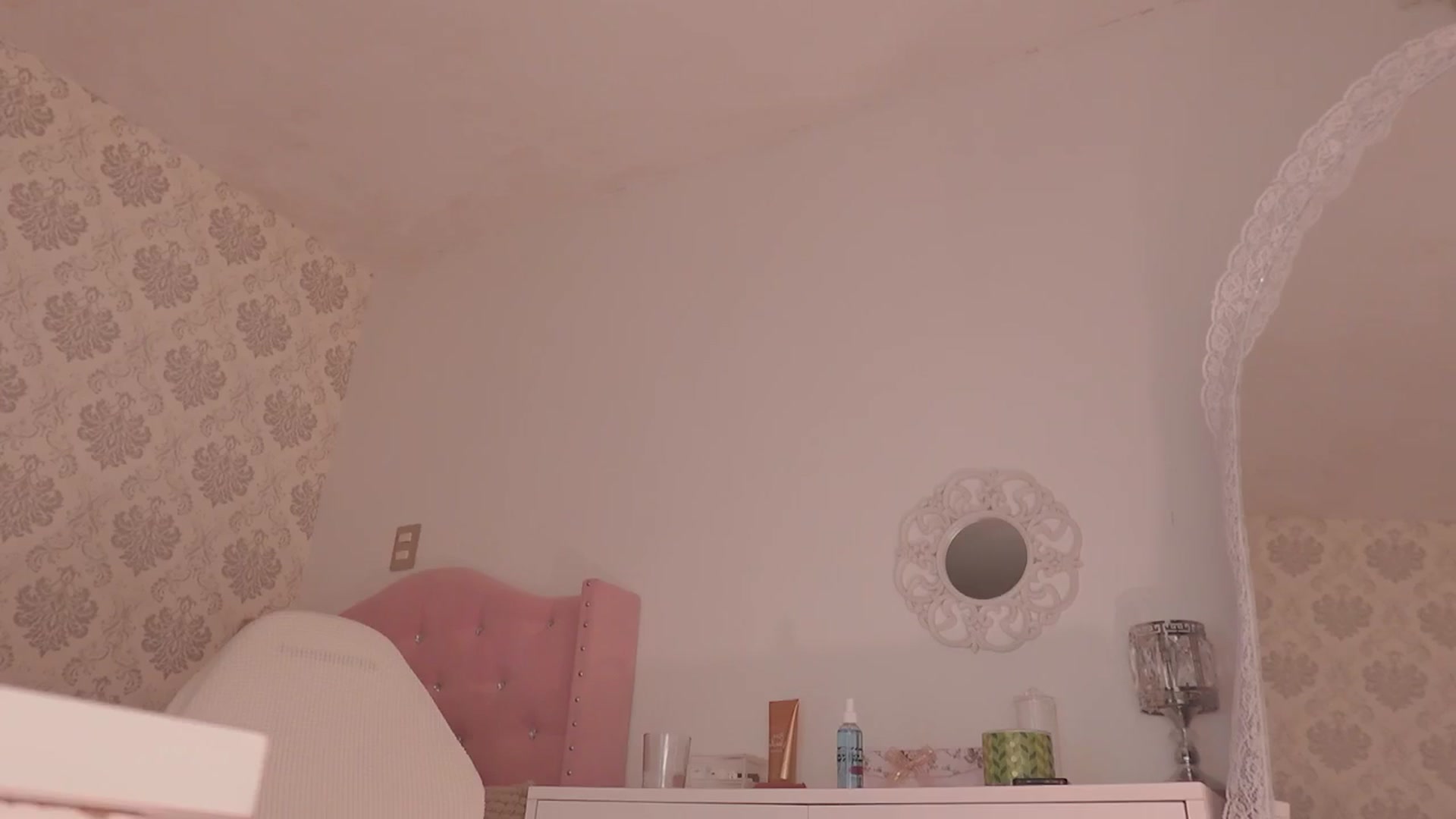 Gallery image thumbnail from Emily_kim's myfreecams stream on, 02/10/2026, 03:05 image 2 of 20