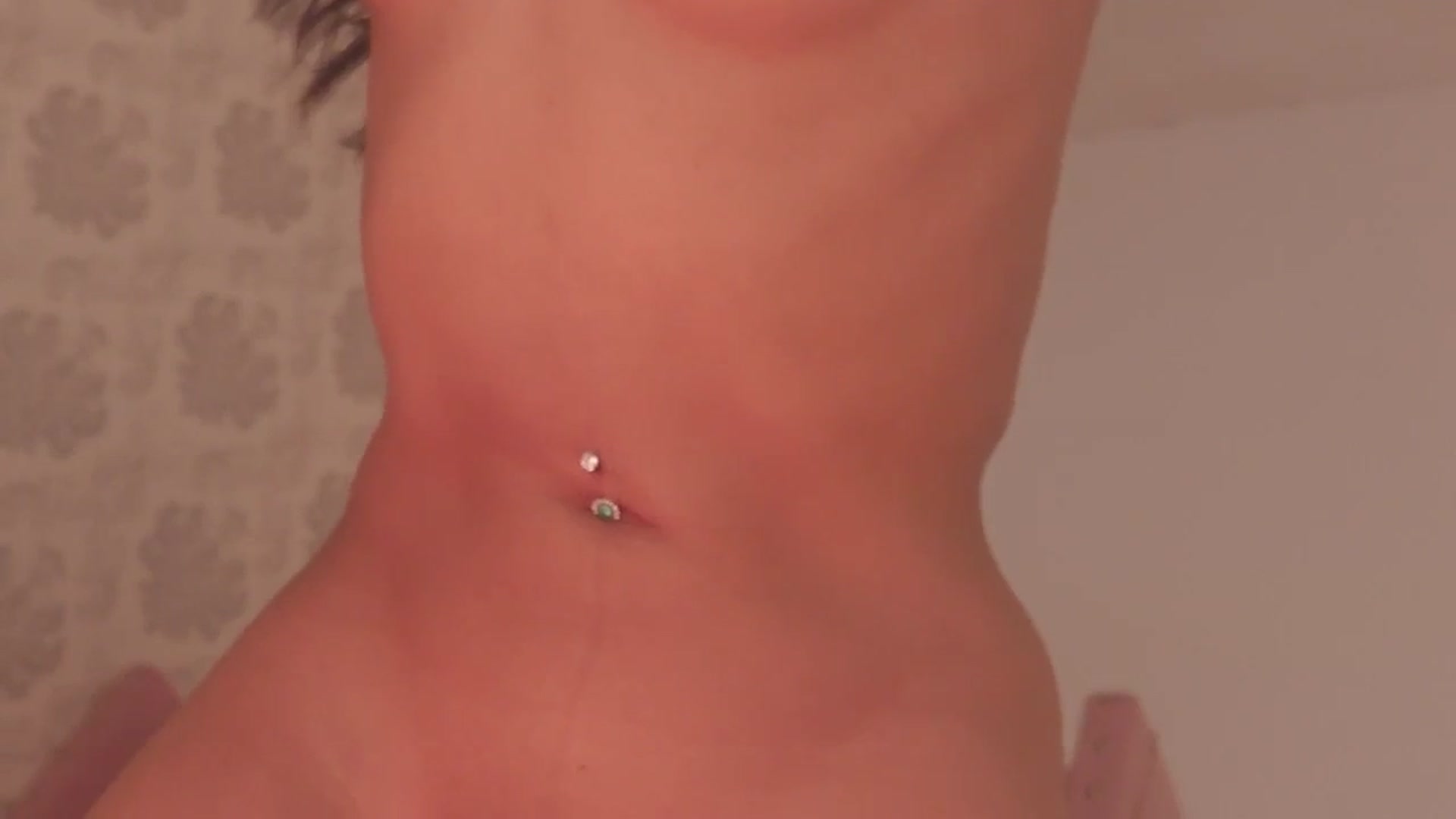 Gallery image thumbnail from Emily_kim's myfreecams stream on, 03/28/2026, 04:15 image 15 of 20