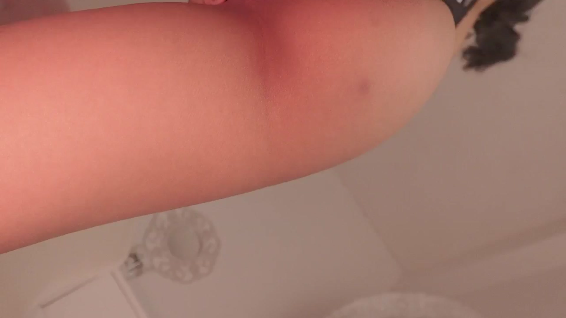 Gallery image thumbnail from Emily_kim's myfreecams stream on, 04/08/2026, 02:37 image 3 of 20