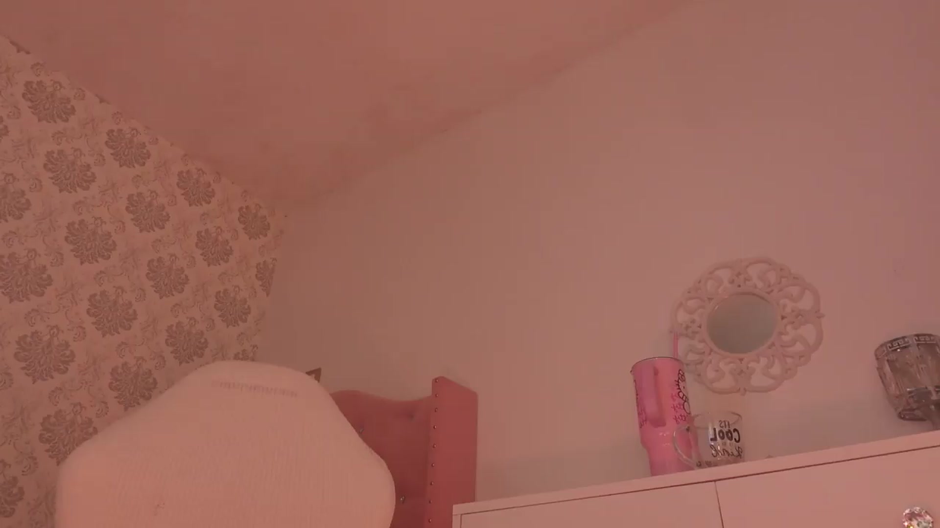 Gallery image thumbnail from Emily_kim's myfreecams stream on, 05/07/2026, 04:05 image 14 of 20