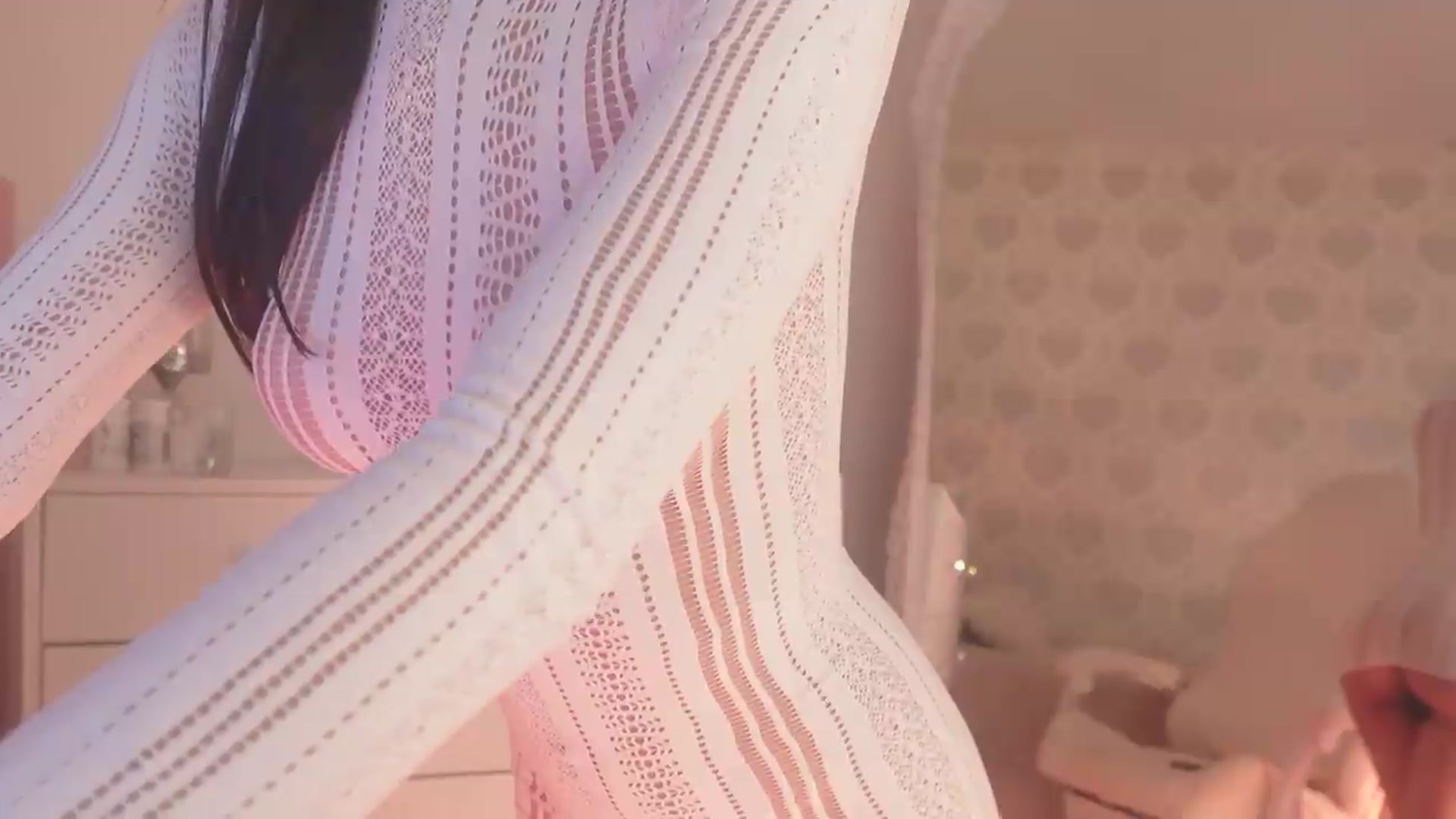 Gallery image thumbnail from Emily_kim's myfreecams stream on, 09/02/2026, 04:52 image 11 of 20