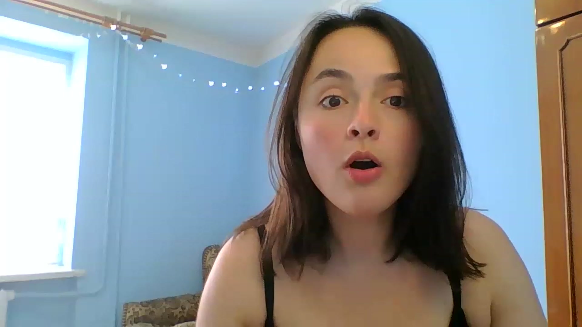 Gallery image thumbnail from Emily_morning's myfreecams stream on, 06/02/2023, 09:57 image 7 of 20
