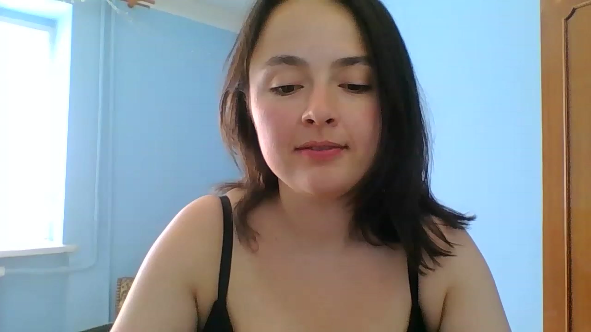 Gallery image thumbnail from Emily_morning's myfreecams stream on, 06/02/2023, 10:27 image 1 of 20