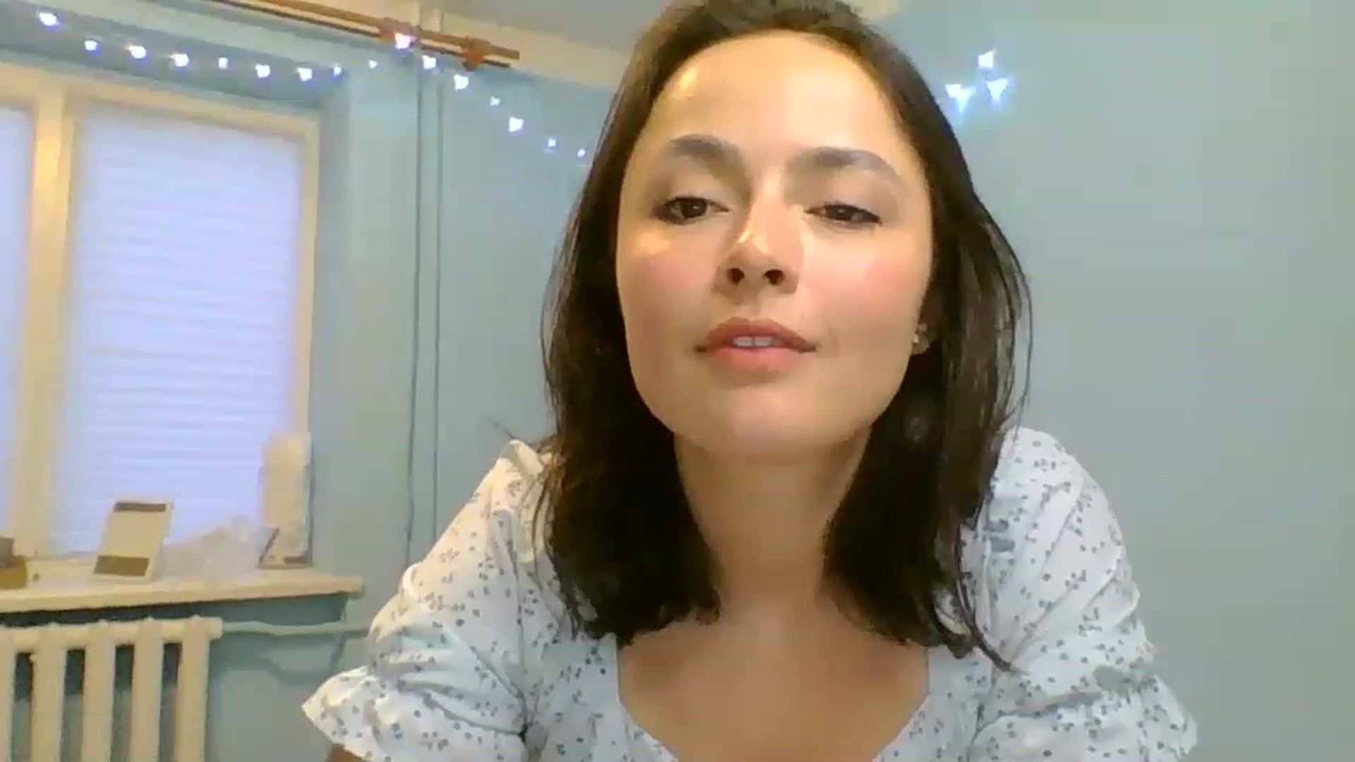 Gallery image thumbnail from Emily_morning's myfreecams stream on, 06/03/2023, 18:37 image 3 of 20