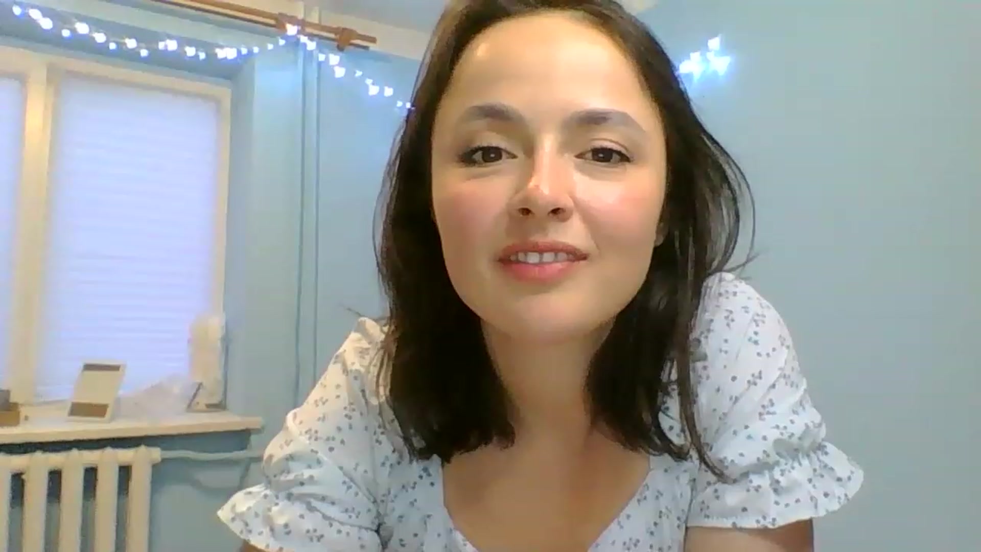 Gallery image thumbnail from Emily_morning's myfreecams stream on, 06/03/2023, 18:37 image 2 of 20