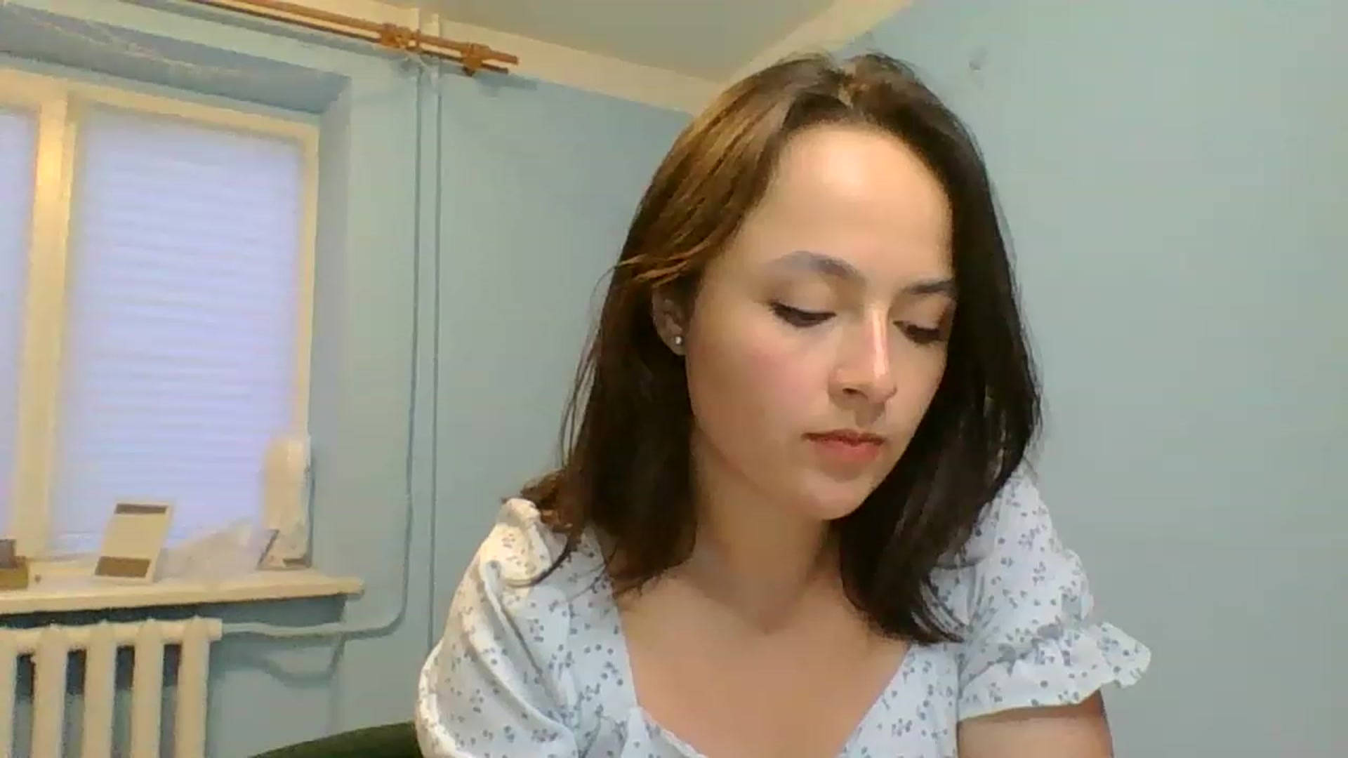 Gallery image thumbnail from Emily_morning's myfreecams stream on, 06/03/2023, 18:37 image 9 of 20