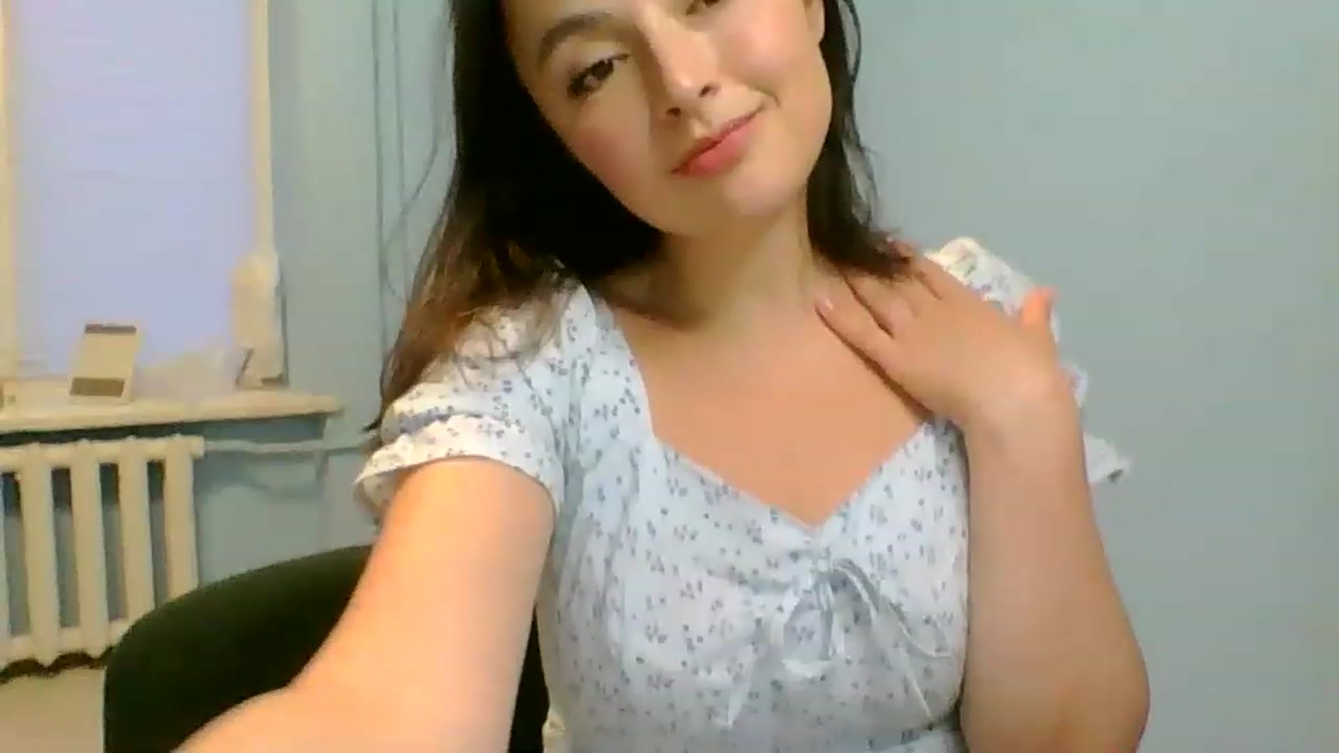 Gallery image thumbnail from Emily_morning's myfreecams stream on, 06/03/2023, 18:37 image 13 of 20